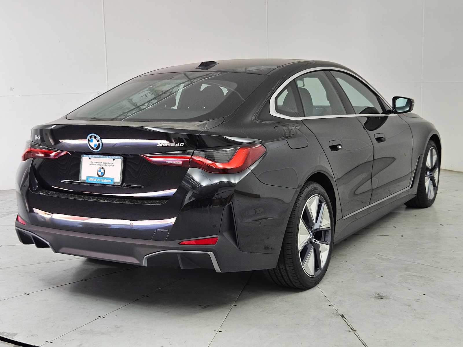 2025 BMW i4 xDrive40 8