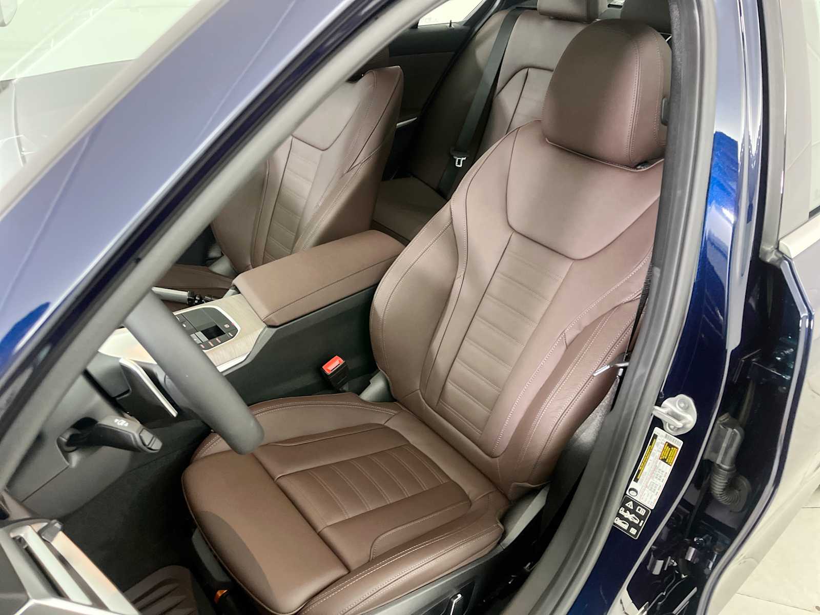 Thumbnail: 2026 BMW 3 Series - 13