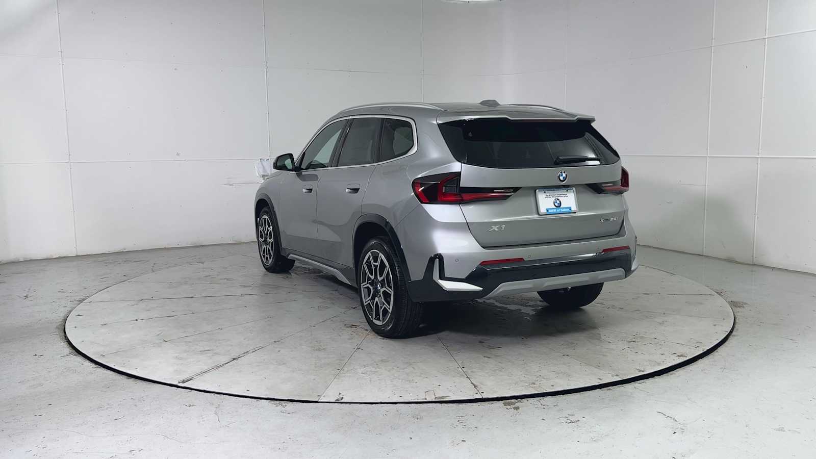 Thumbnail: 2026 BMW X1 - 3