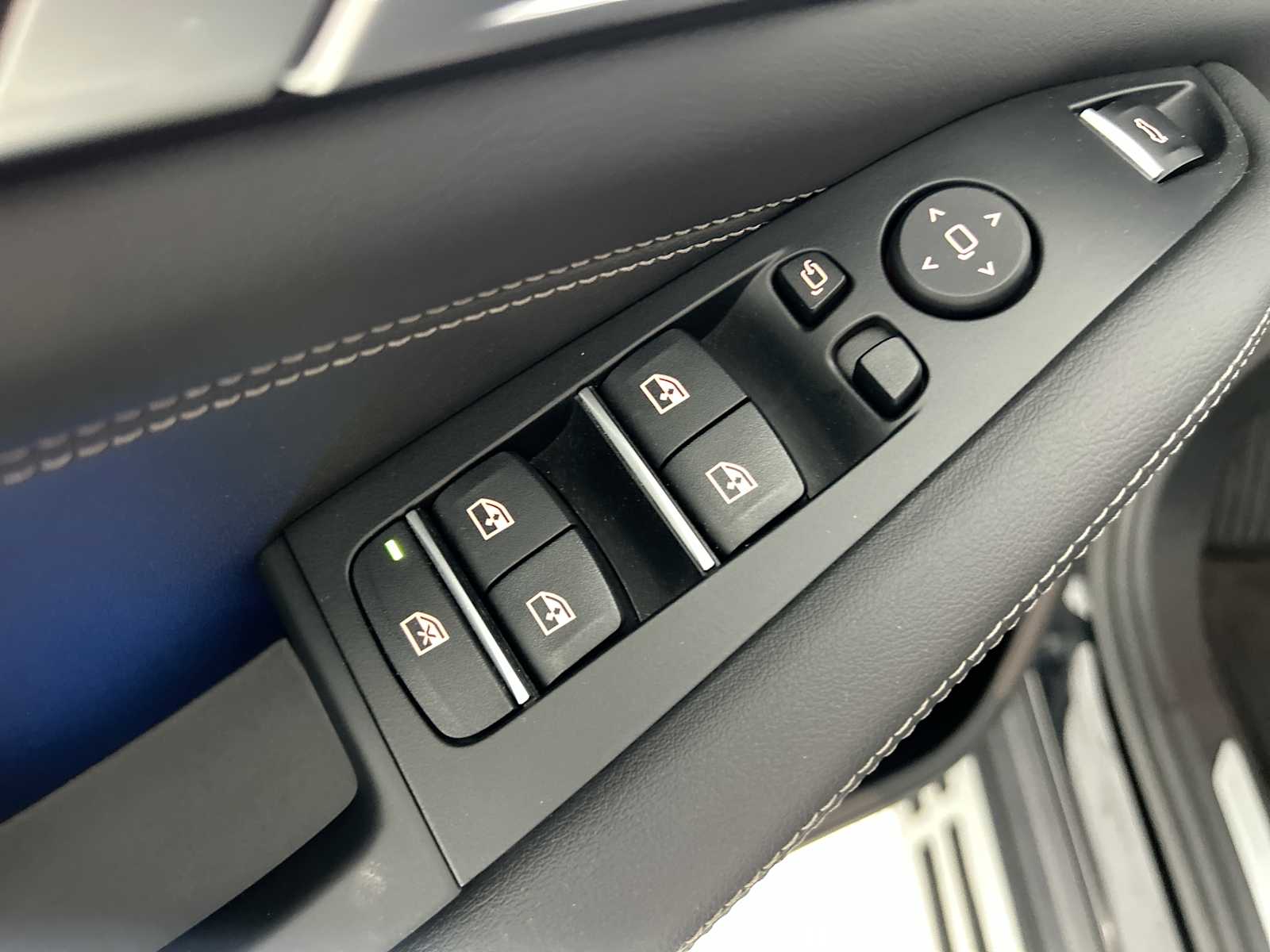 Thumbnail: 2025 BMW X5 - 15