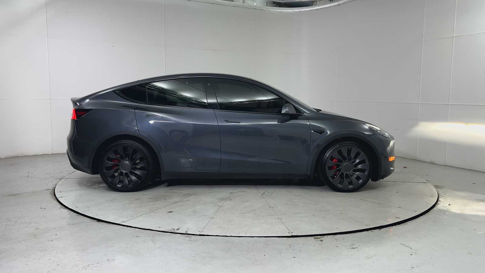 Thumbnail: 2022 Tesla Model Y - 9