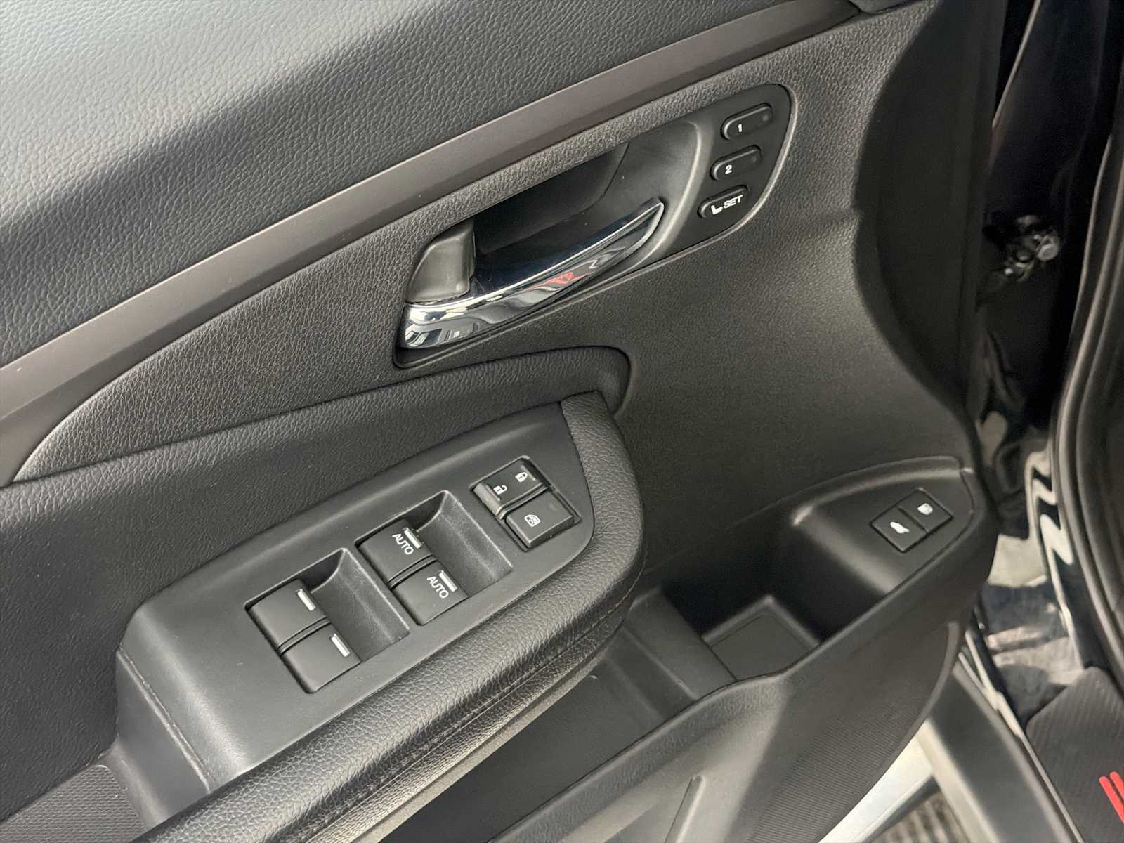Thumbnail: 2020 Honda Pilot - 14