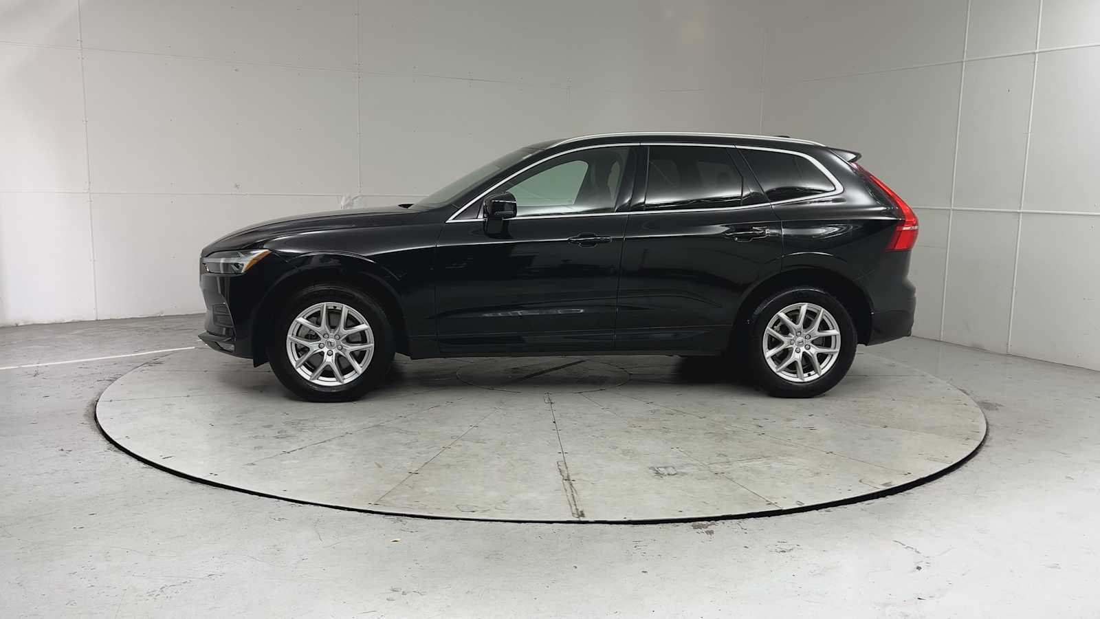 Thumbnail: 2021 Volvo XC60 - 5