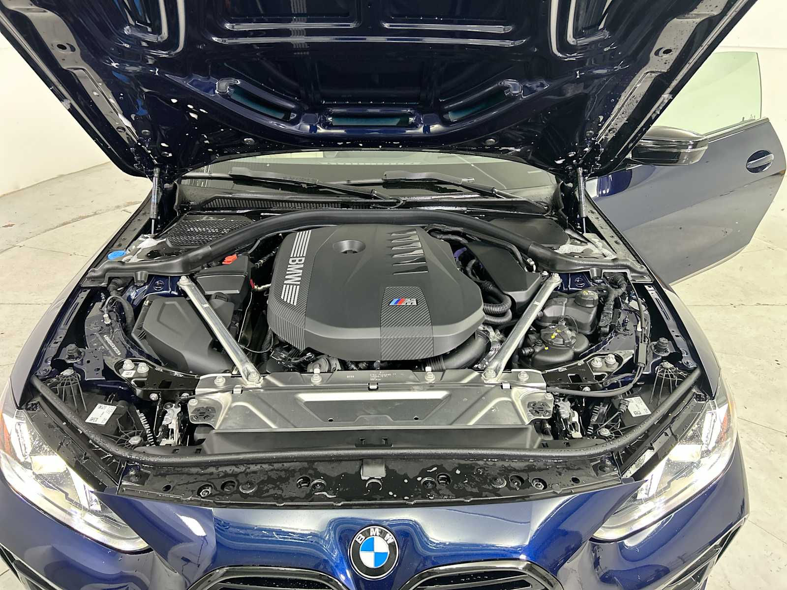 Thumbnail: 2026 BMW 4 Series - 18