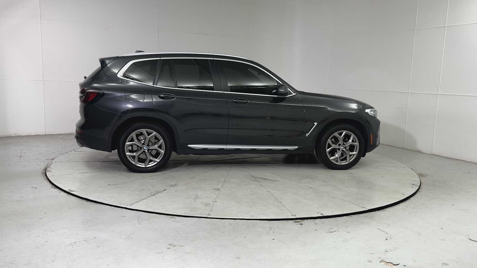 Thumbnail: 2022 BMW X3 - 9