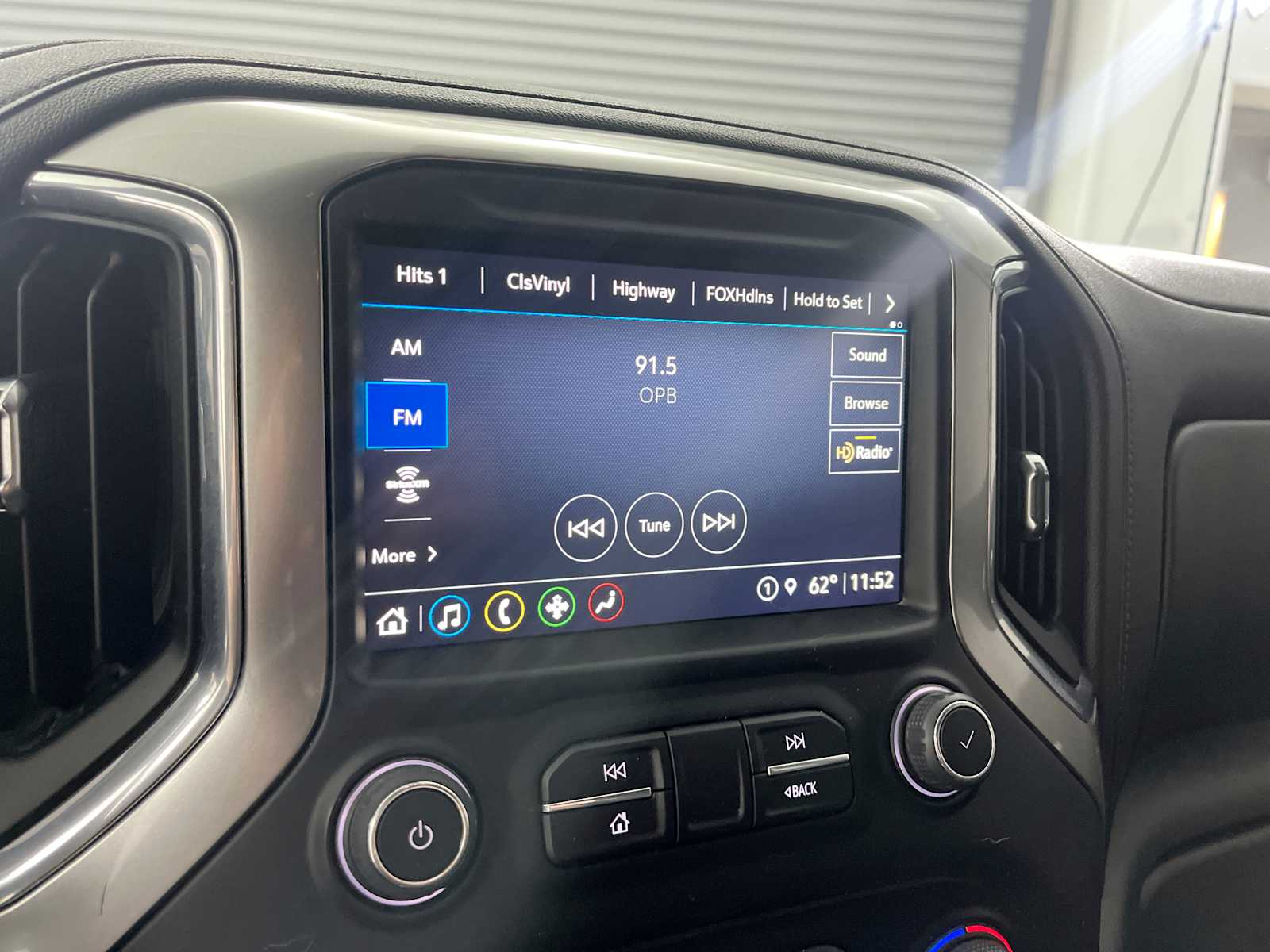 Thumbnail: 2021 Chevrolet Silverado 1500 - 18