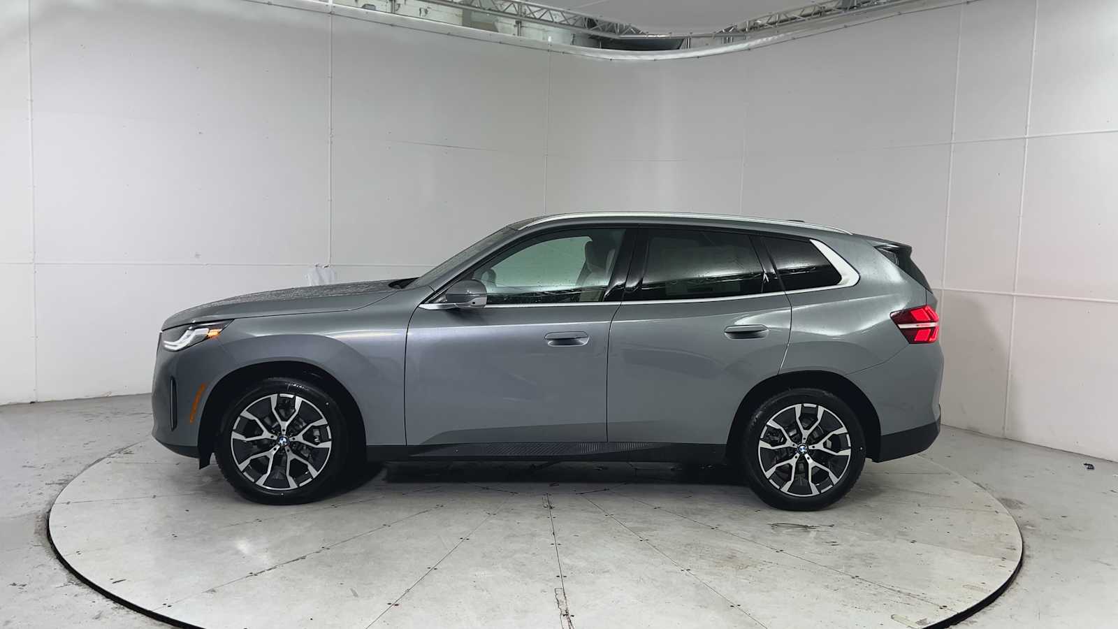 Thumbnail: 2026 BMW X3 - 5