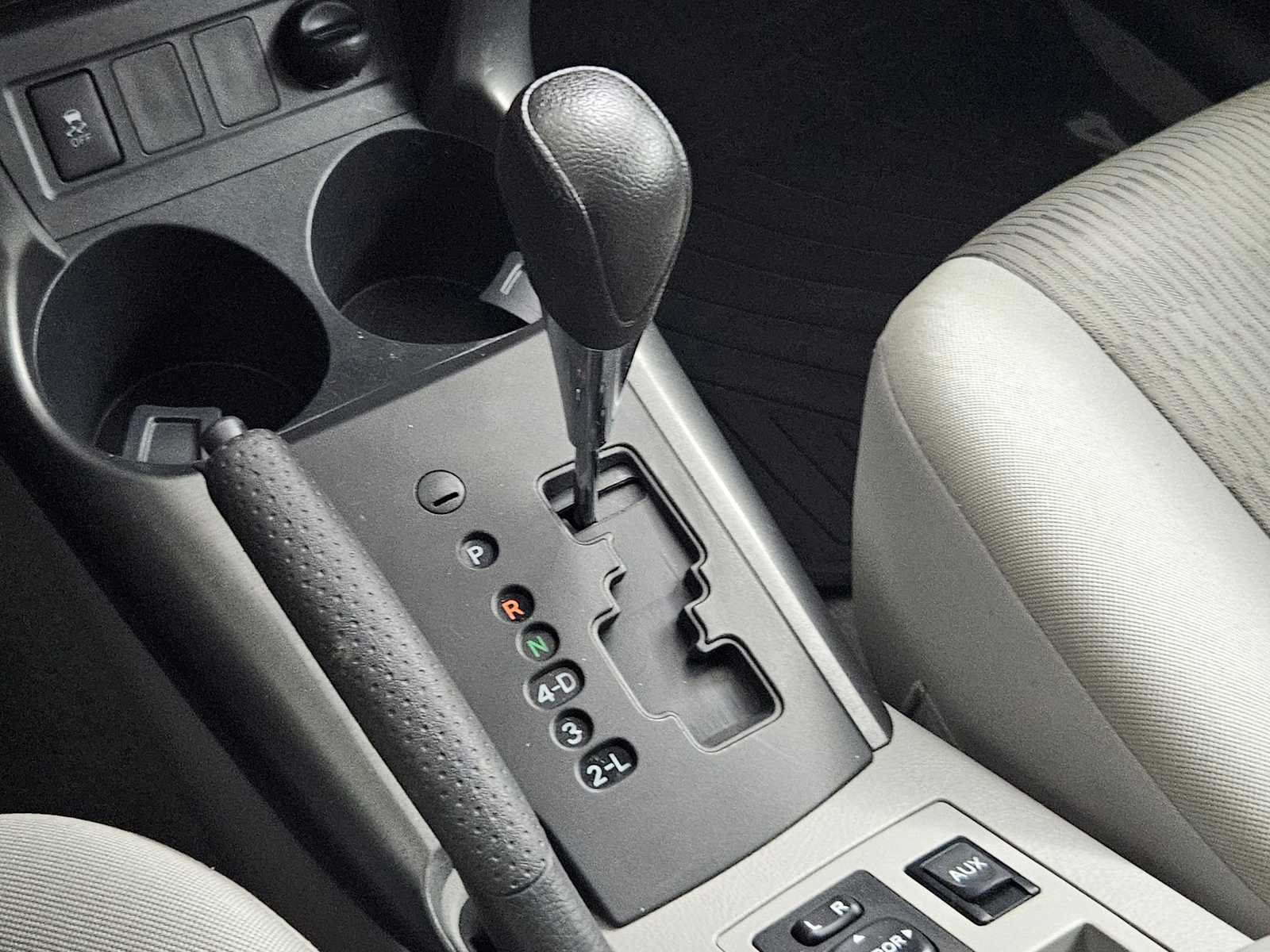 Thumbnail: 2011 Toyota RAV4 - 30