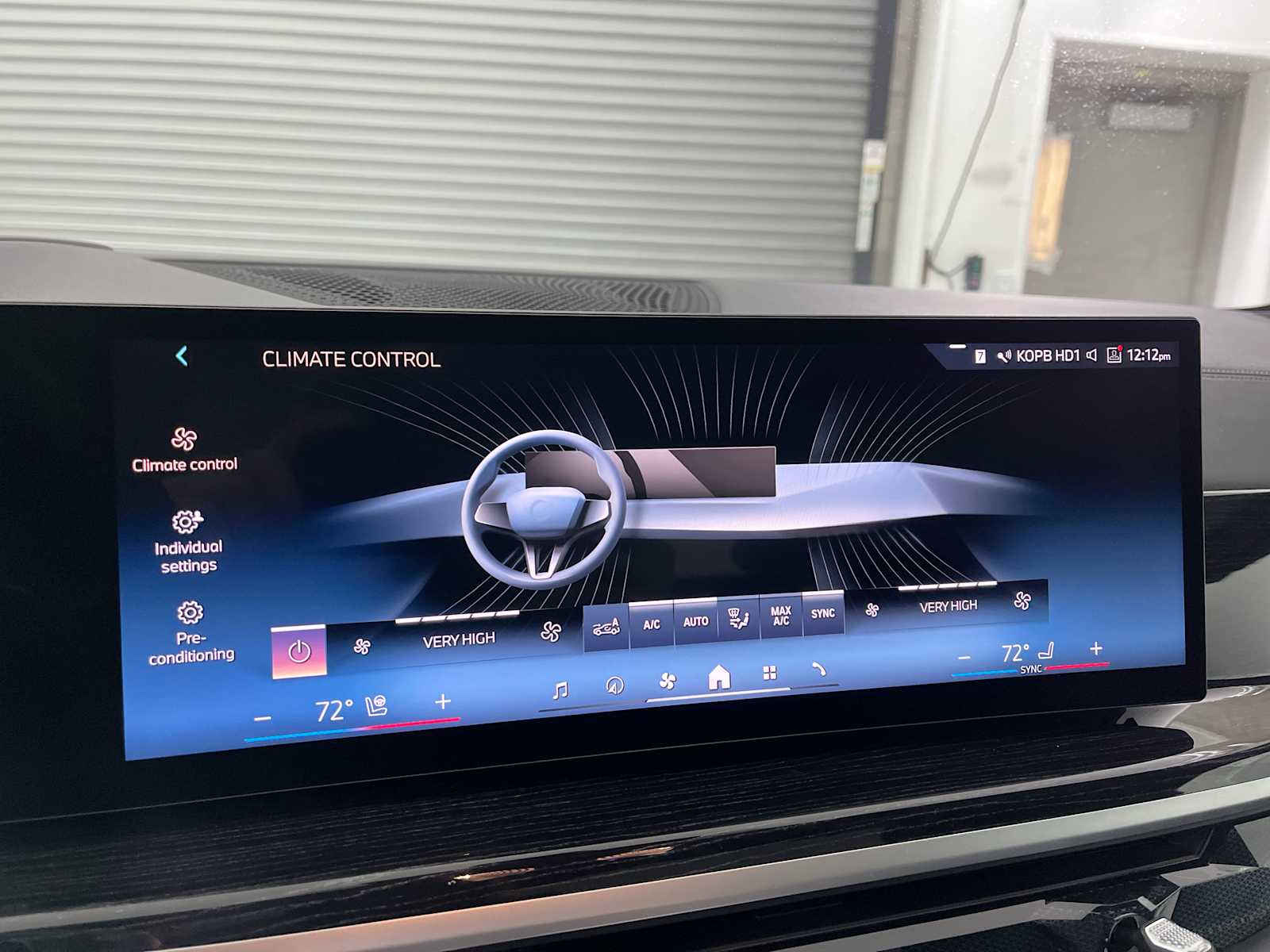 Thumbnail: 2026 BMW X5 - 17