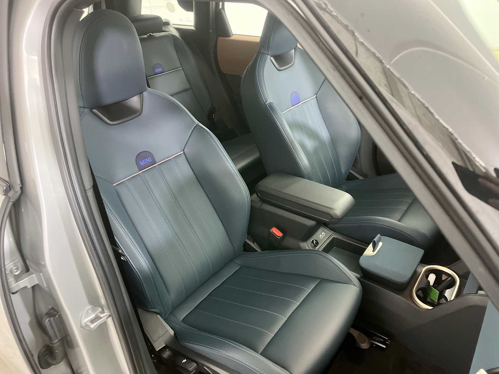 Thumbnail: 2025 MINI Cooper Countryman - 25