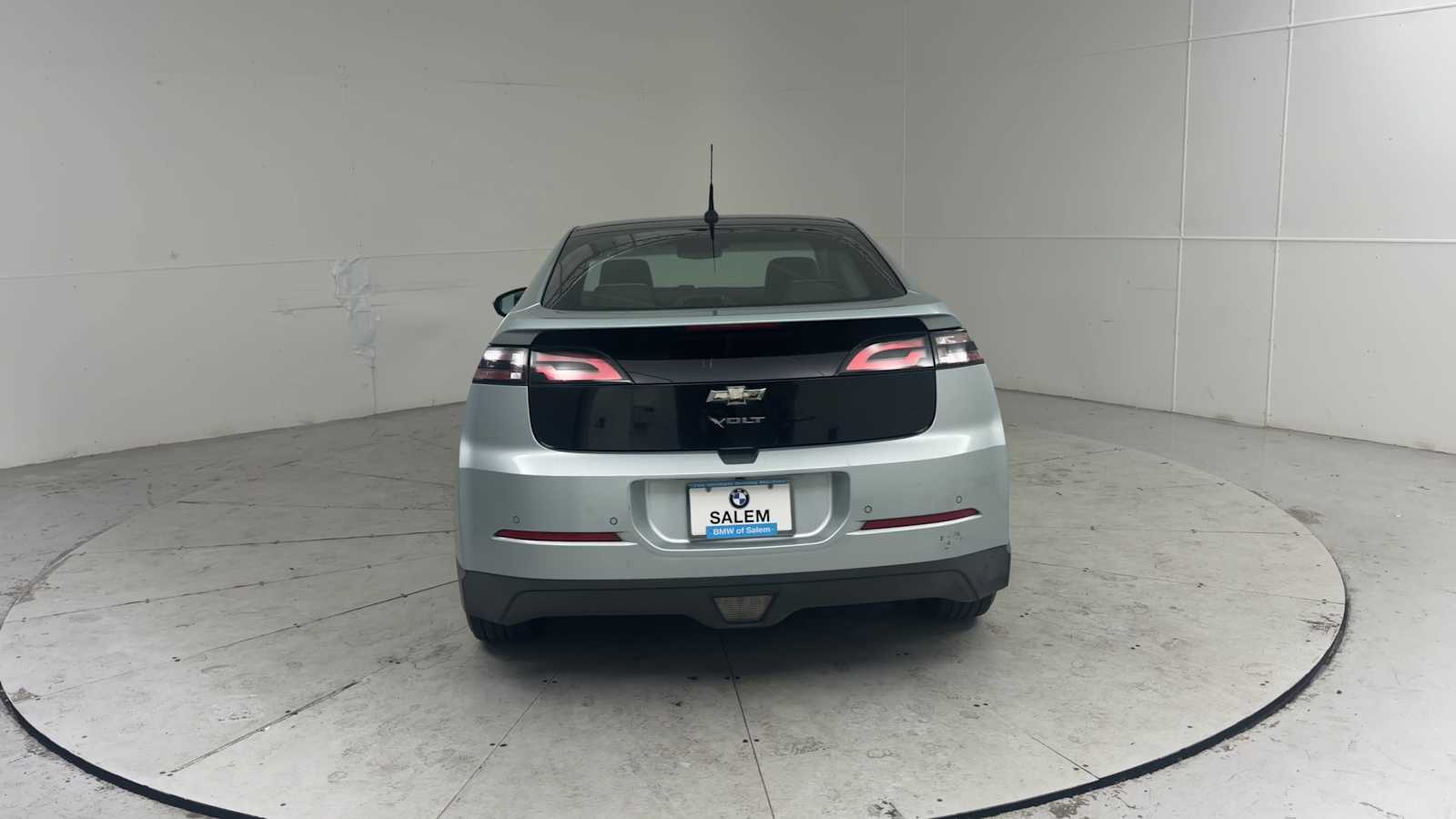 Thumbnail: 2012 Chevrolet Volt - 3