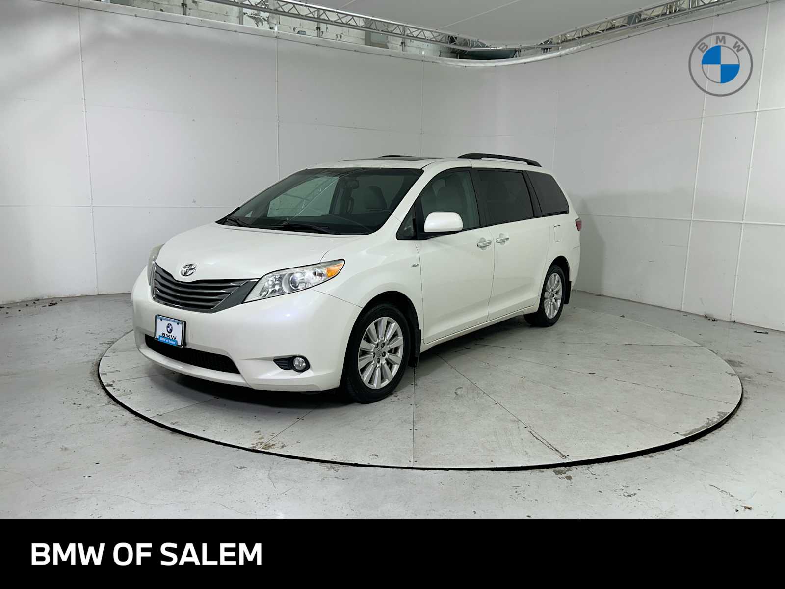 2017 Toyota Sienna XLE