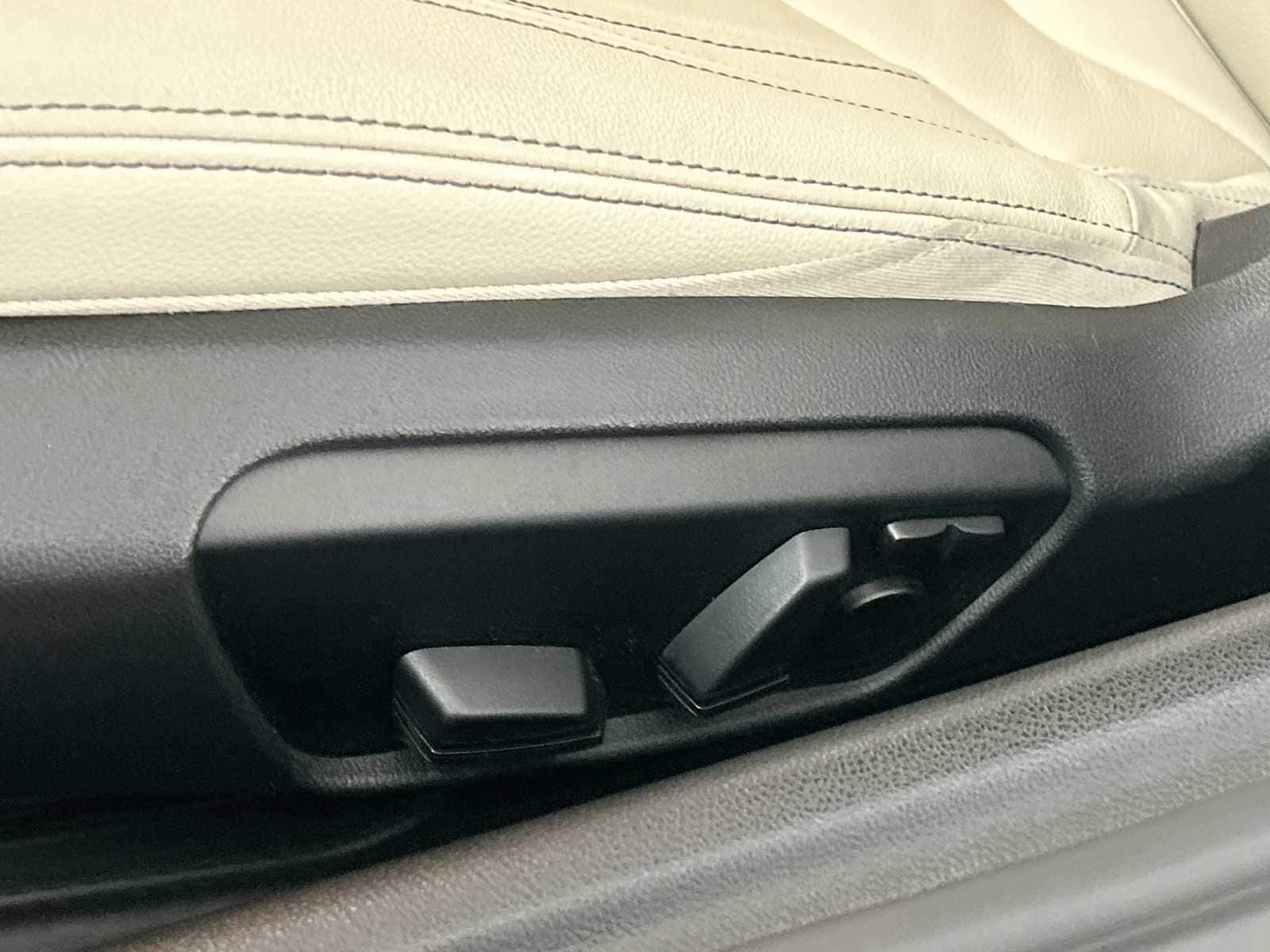 Thumbnail: 2021 BMW Z4 - 14