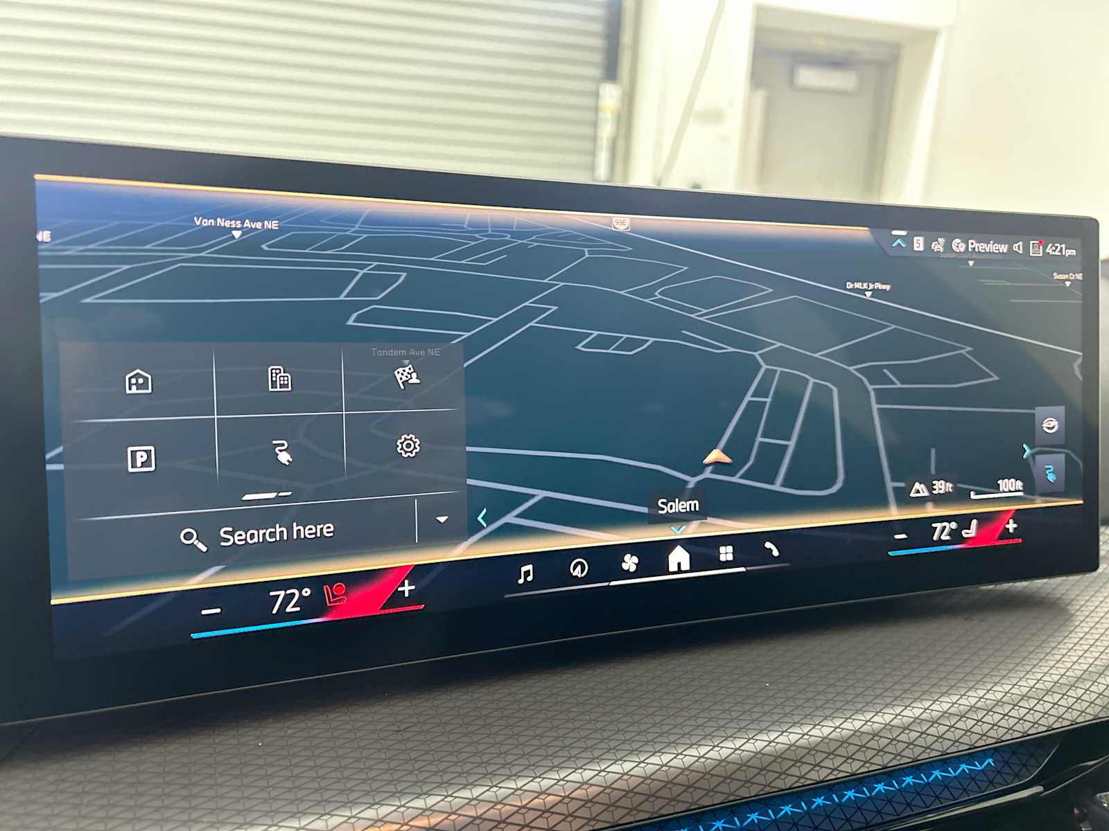 Thumbnail: 2025 BMW i4 - 20