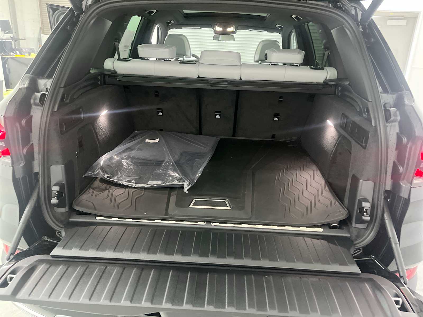 2026 BMW X5 50e - Photo 21