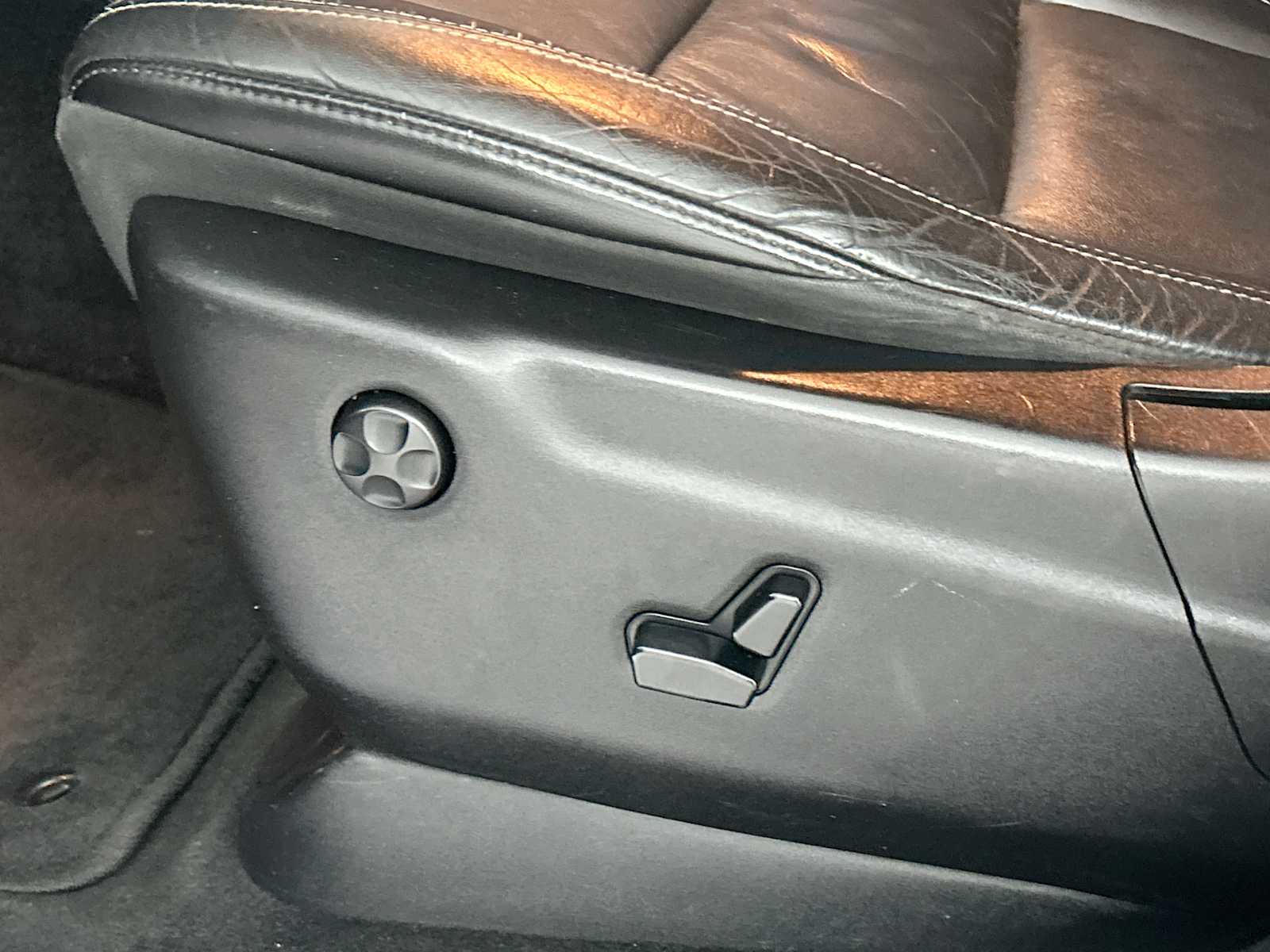 Thumbnail: 2014 Jeep Grand Cherokee - 14