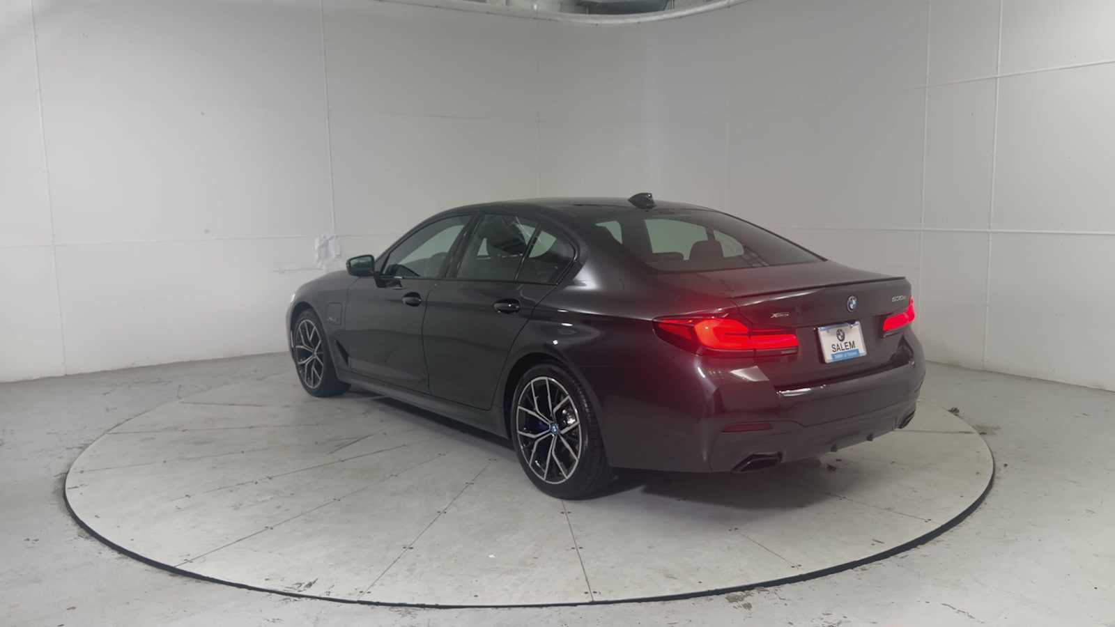 Thumbnail: 2023 BMW 5 Series - 4