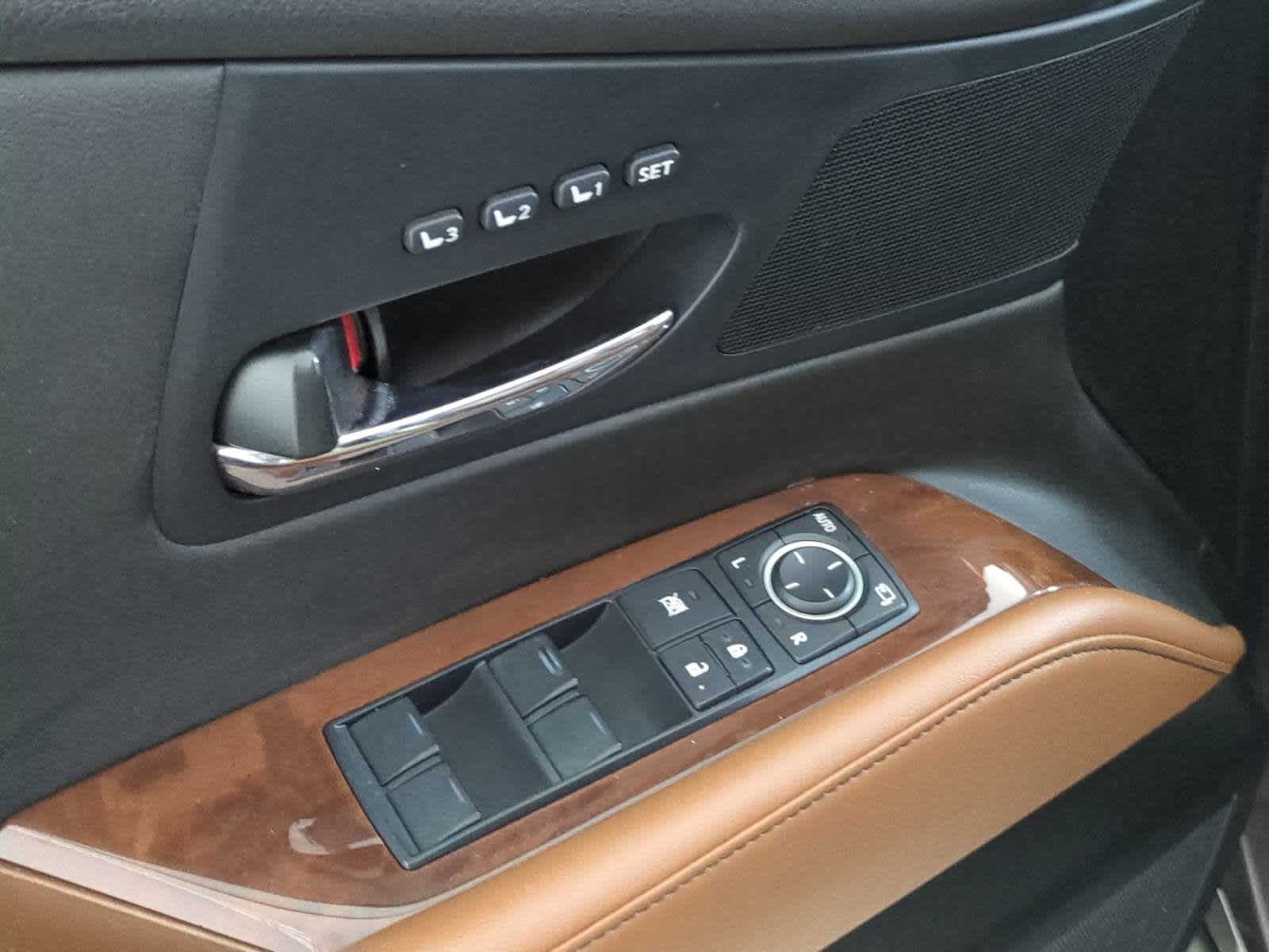 Thumbnail: 2013 Lexus RX - 16