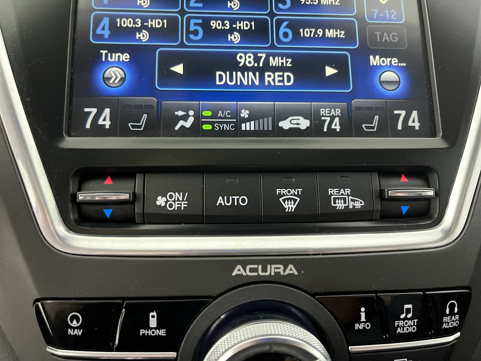 Thumbnail: 2016 Acura MDX - 17