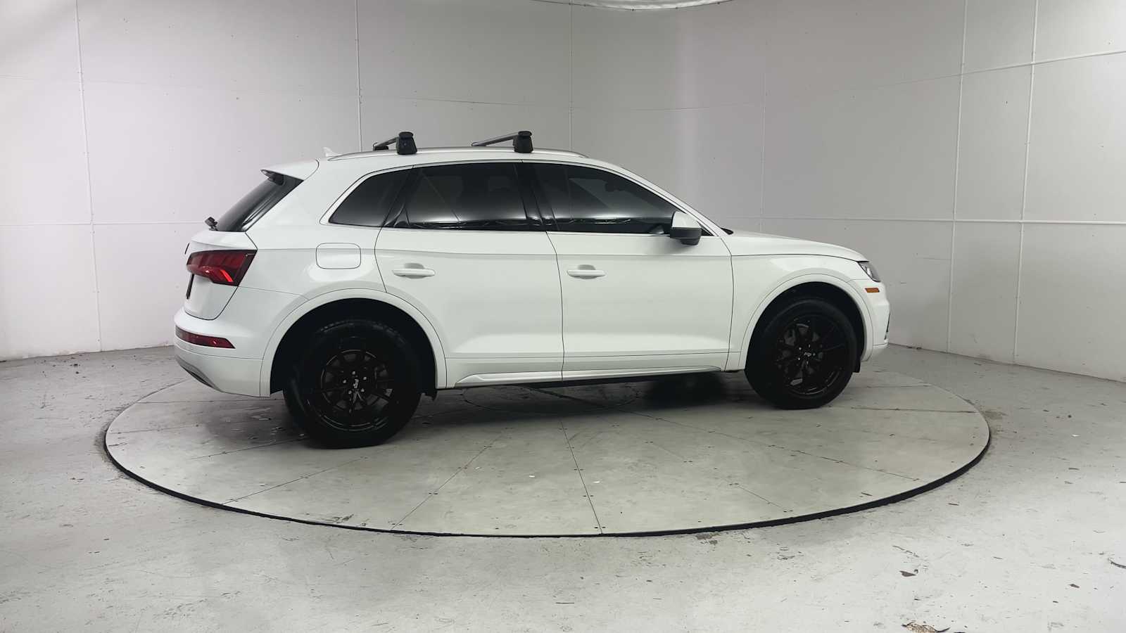 Thumbnail: 2018 Audi Q5 - 9