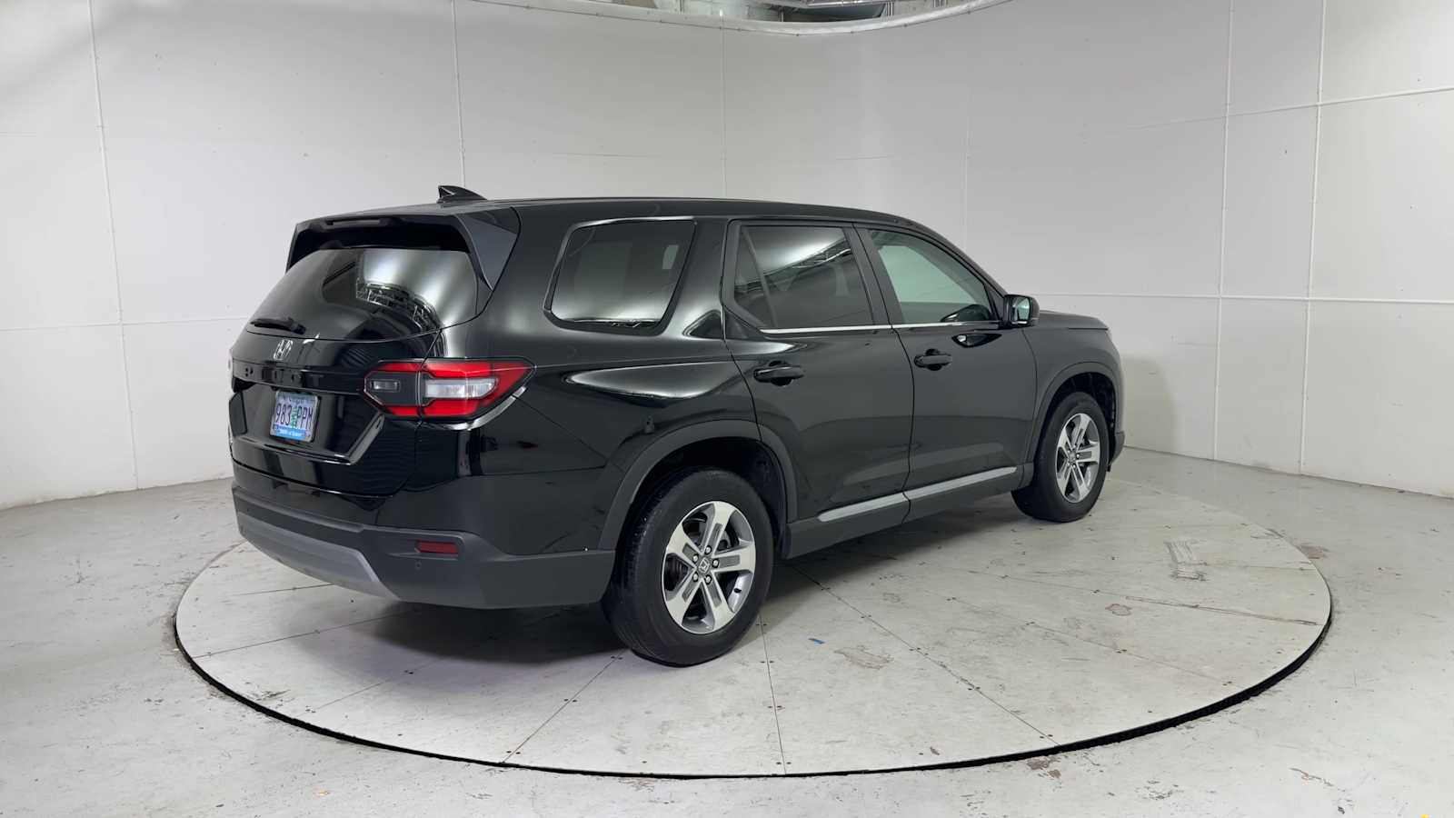 Thumbnail: 2024 Honda Pilot - 2