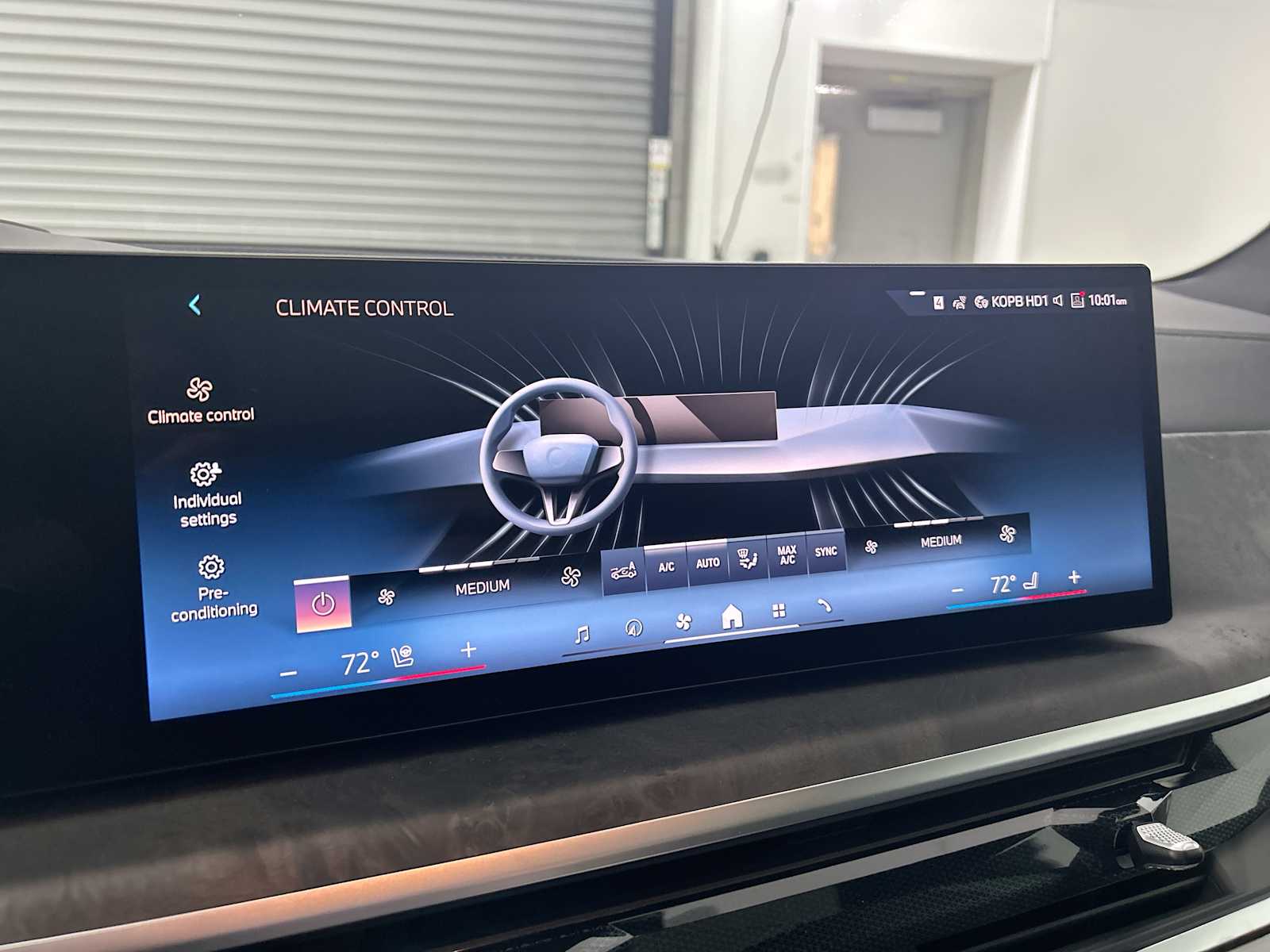 Thumbnail: 2026 BMW X5 - 17