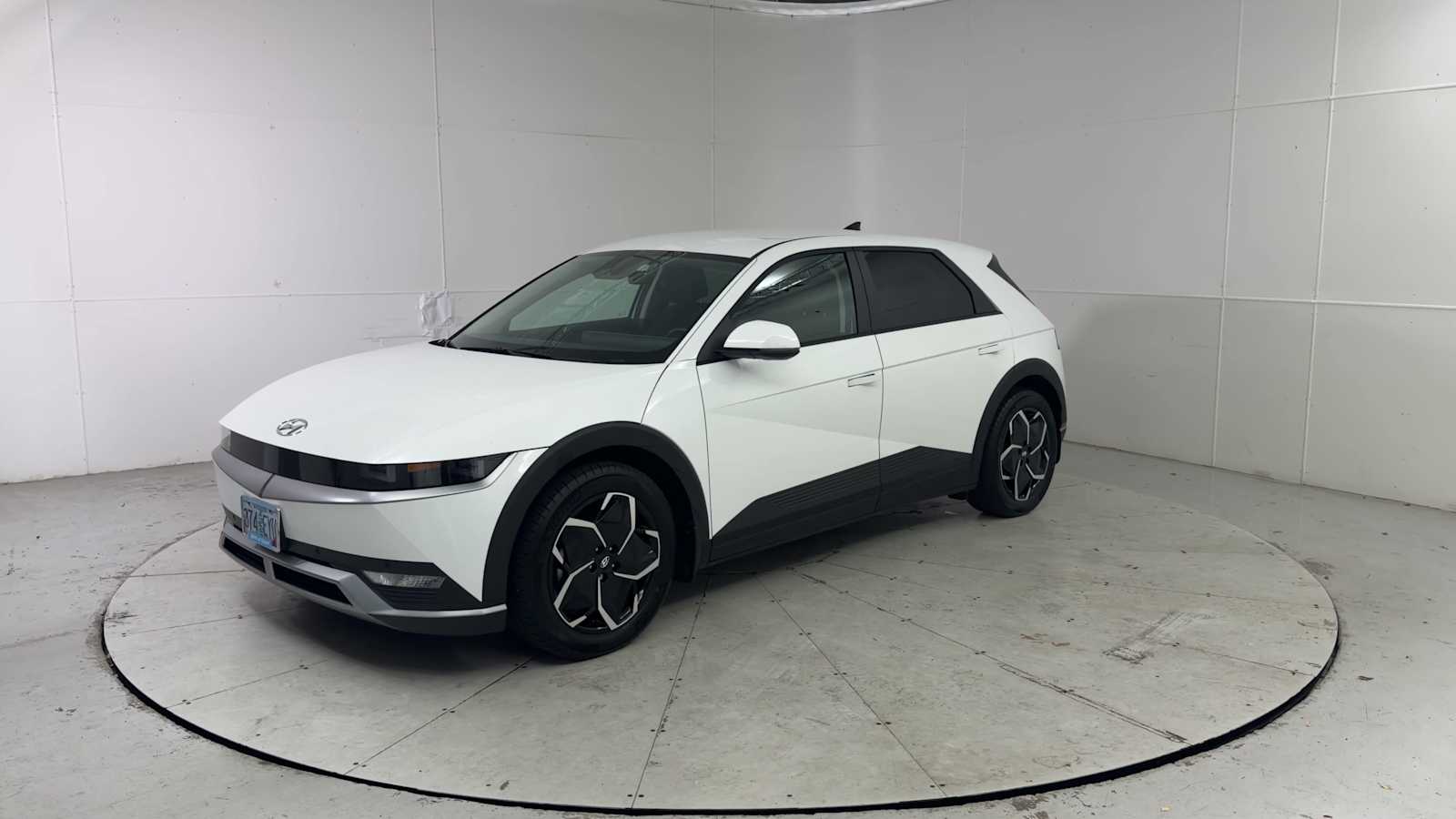 Thumbnail: 2024 Hyundai Ioniq 5 - 6