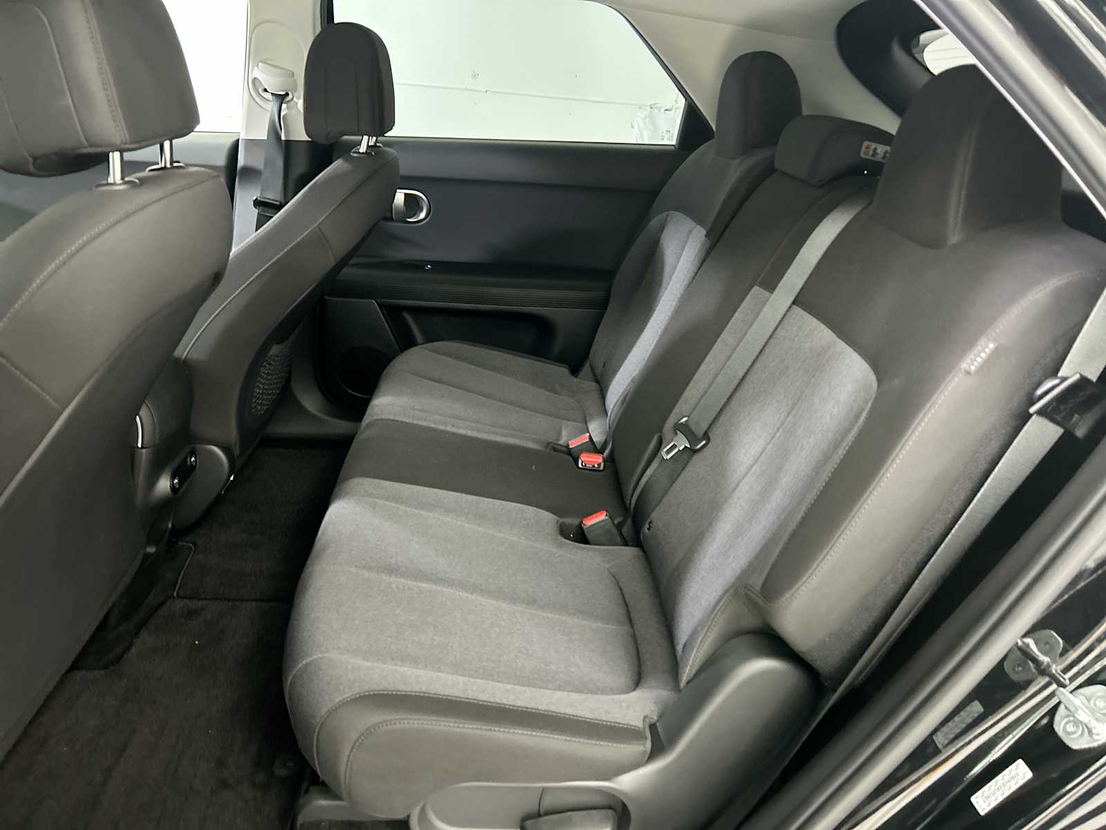 Thumbnail: 2024 Hyundai Ioniq 5 - 24