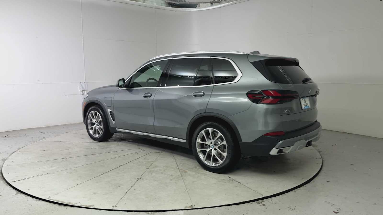 Thumbnail: 2026 BMW X5 - 4