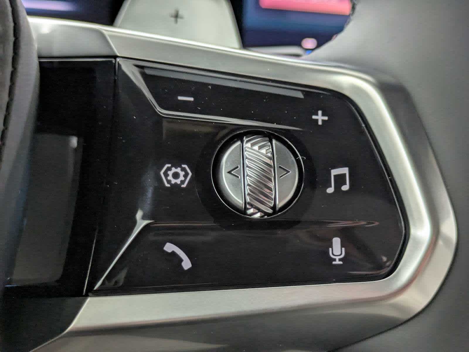 Thumbnail: 2025 BMW 7 Series - 27