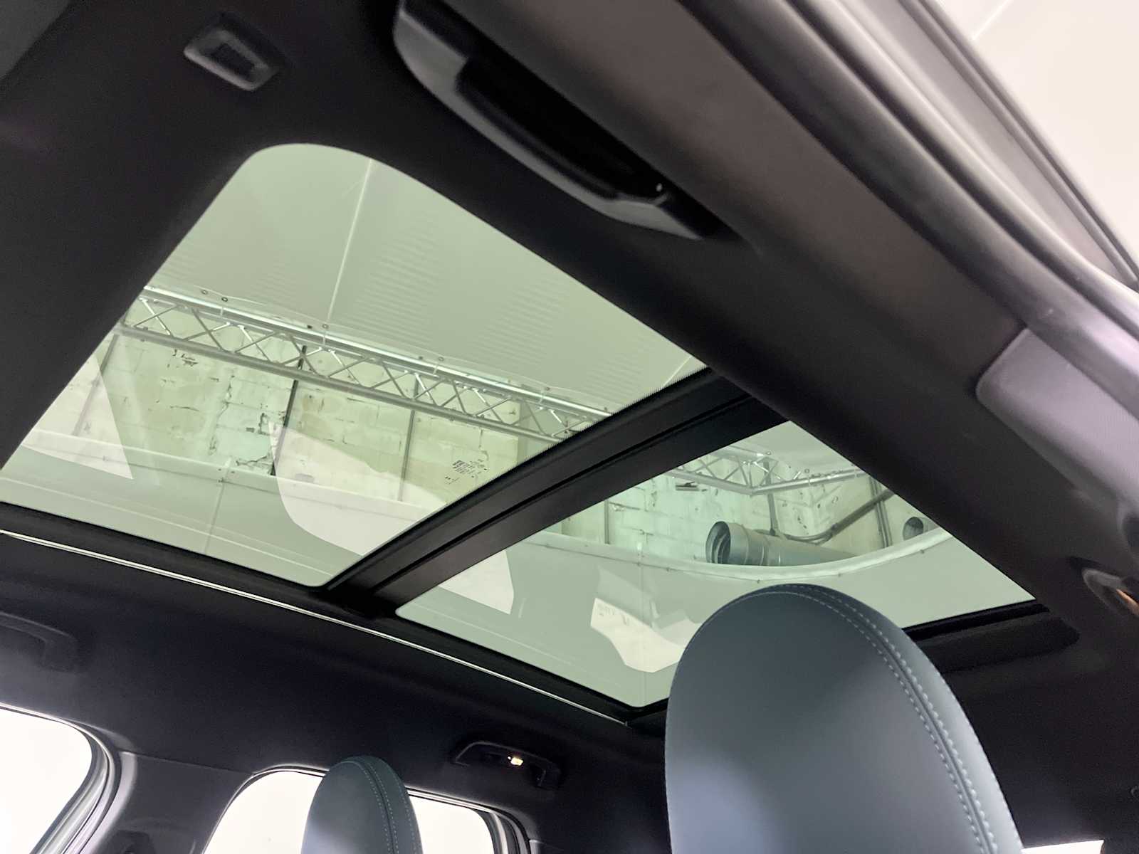 Thumbnail: 2025 MINI Cooper Countryman - 16