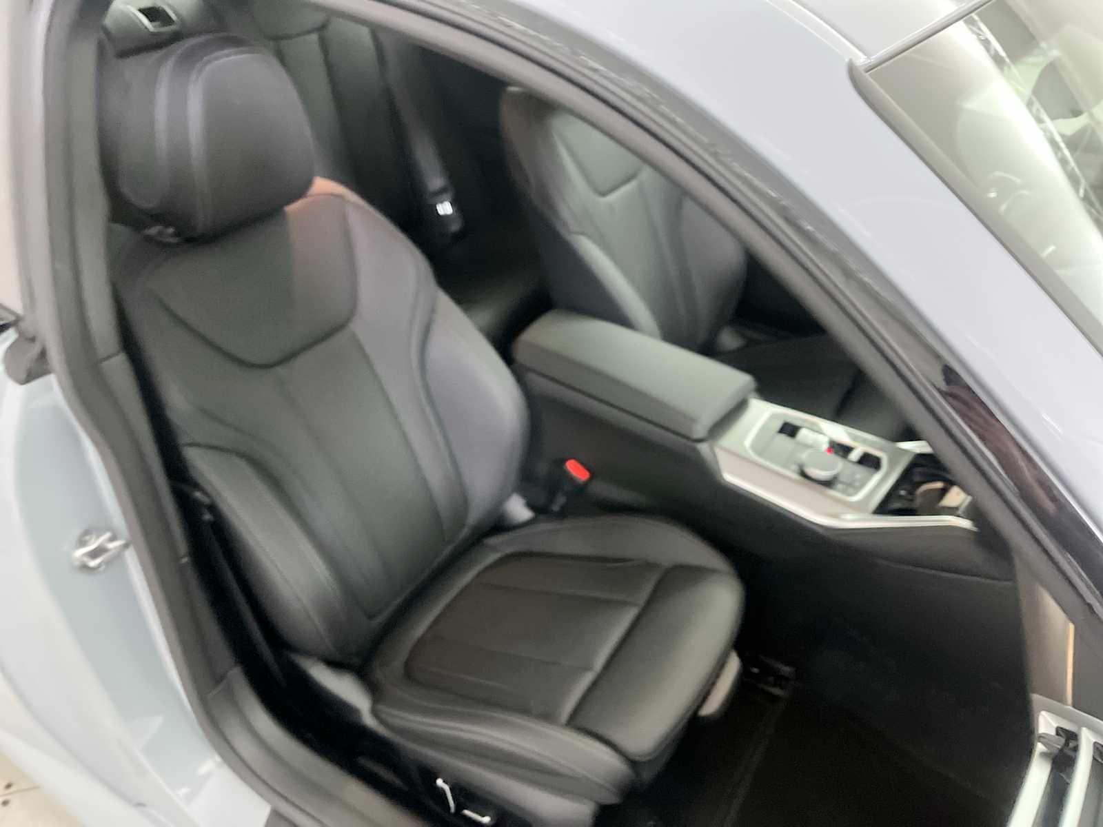 Thumbnail: 2026 BMW 2 Series - 26