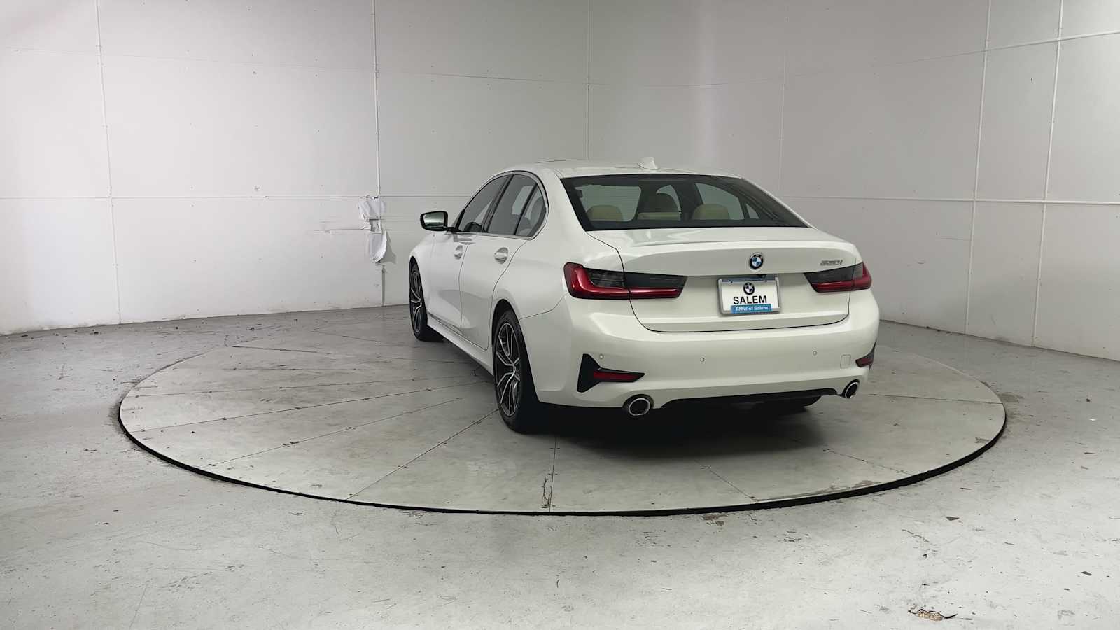 Thumbnail: 2019 BMW 3 Series - 3