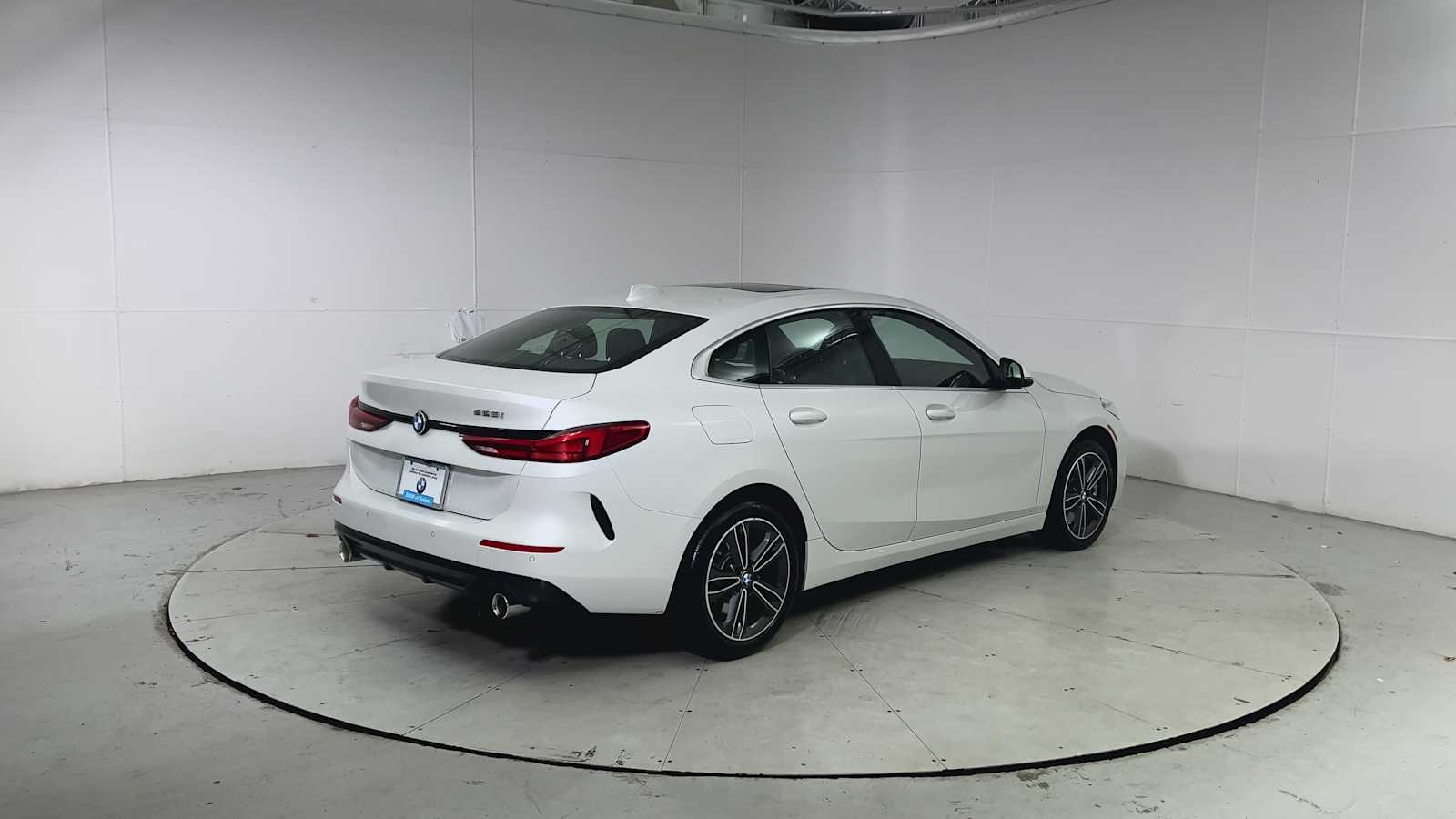 Thumbnail: 2024 BMW 2 Series - 2