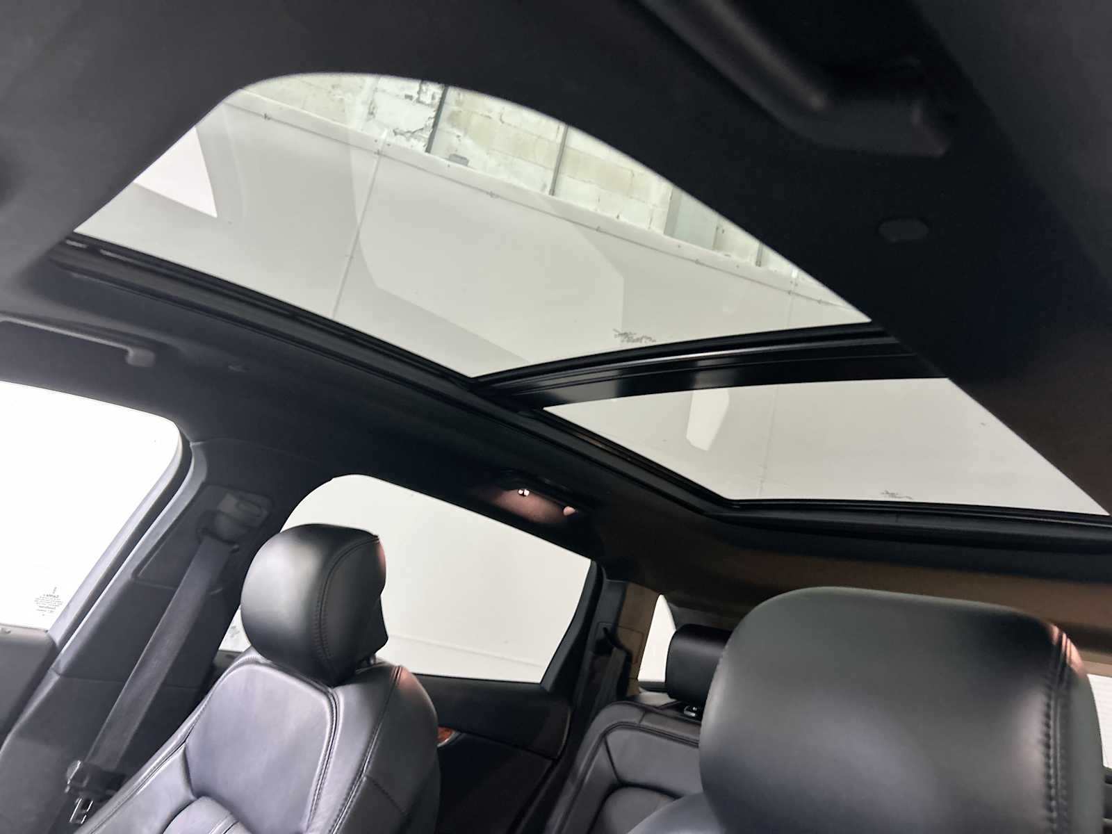 Thumbnail: 2016 Lincoln MKX - 16