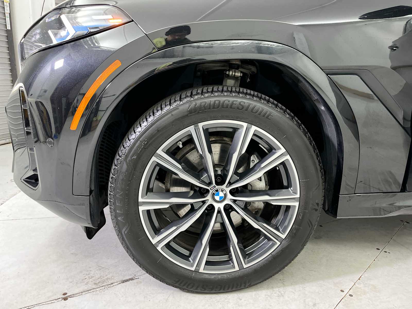 Thumbnail: 2025 BMW X6 - 19