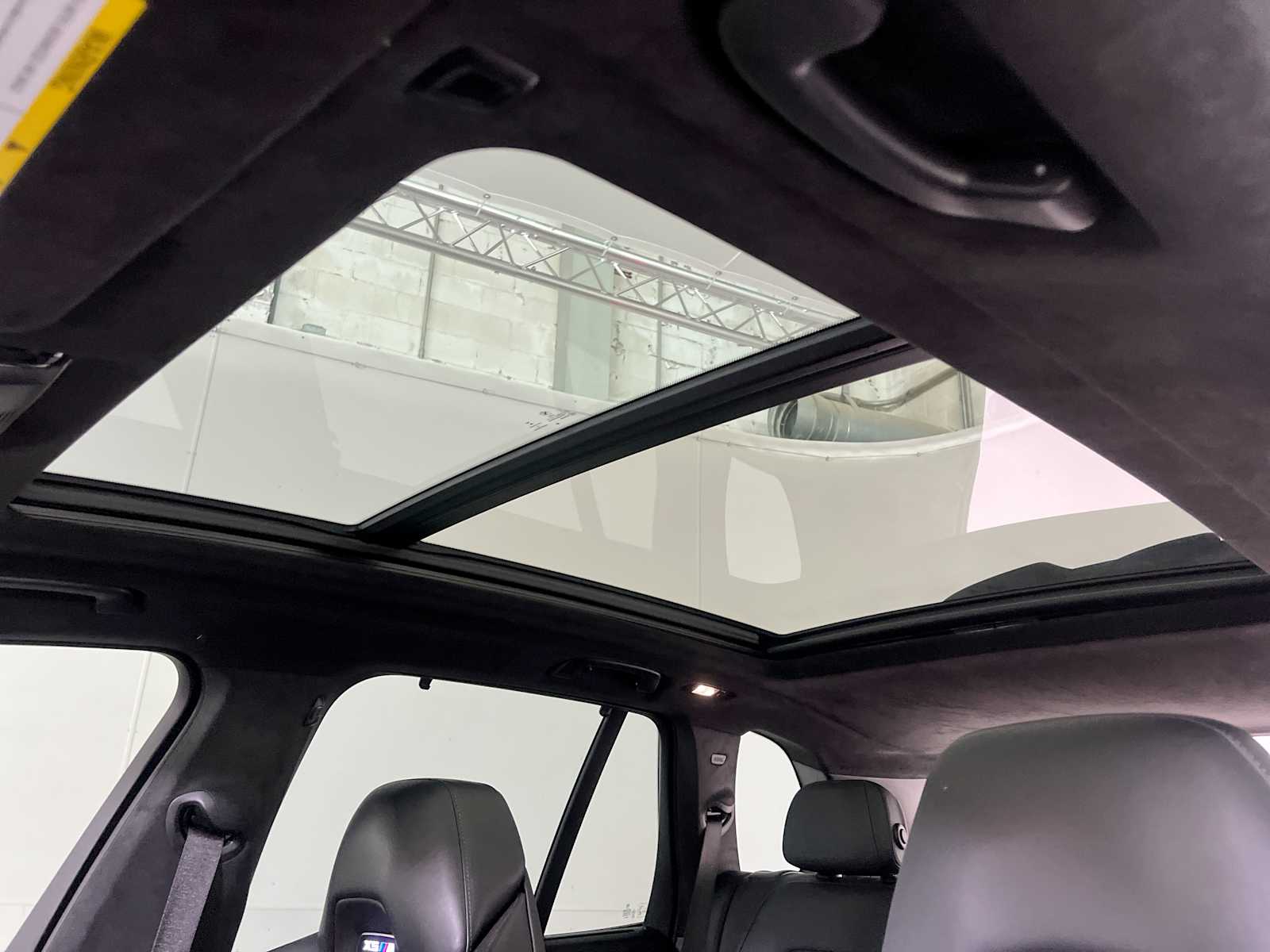 Thumbnail: 2022 BMW X5 - 22