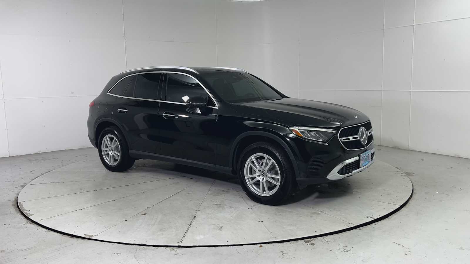 Thumbnail: 2023 Mercedes-Benz GLC - 8