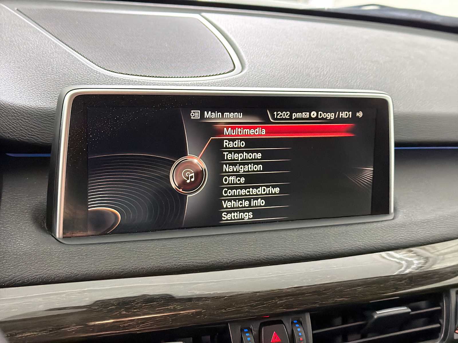 Thumbnail: 2016 BMW X5 - 12