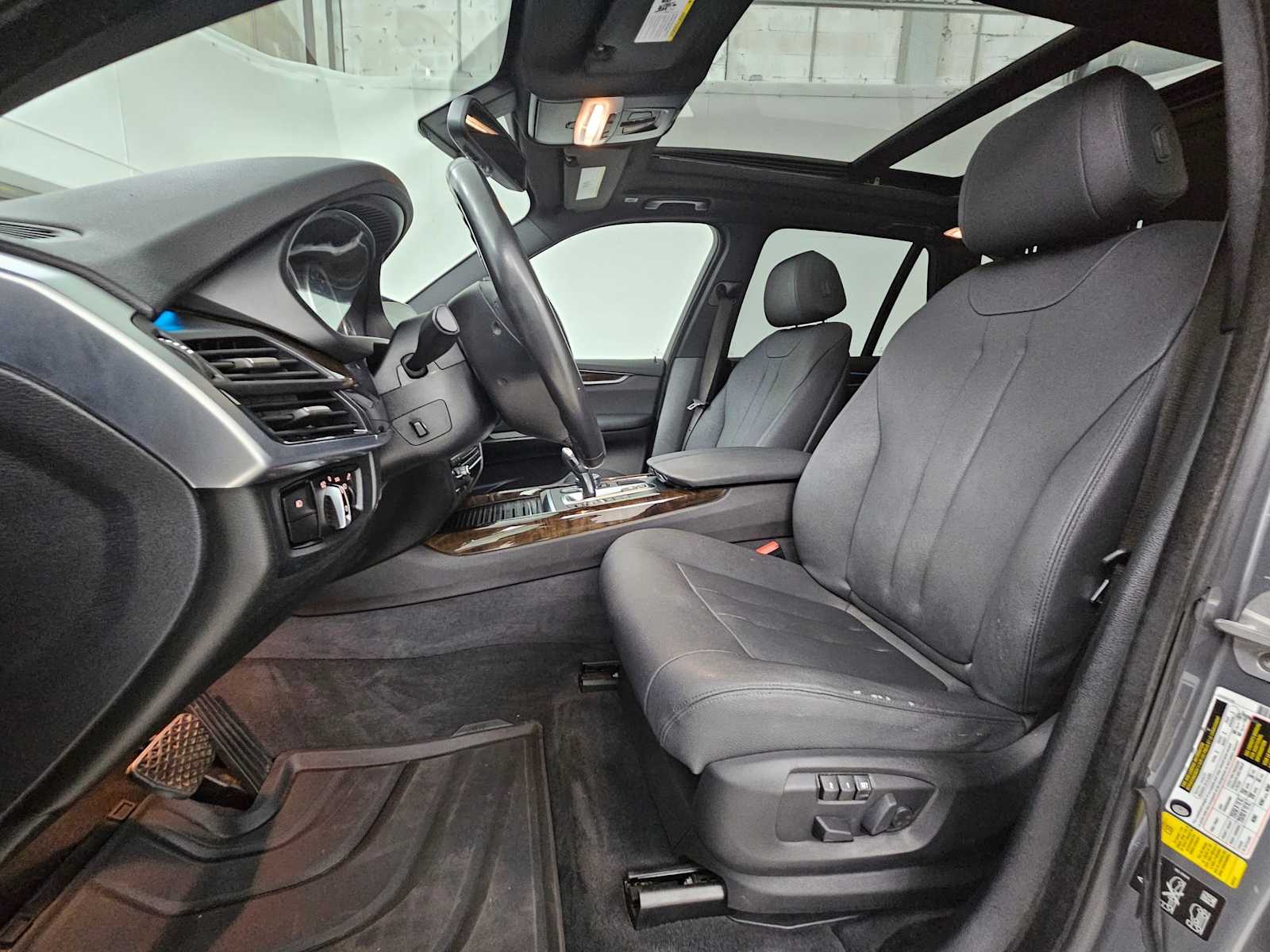 Thumbnail: 2017 BMW X5 - 15