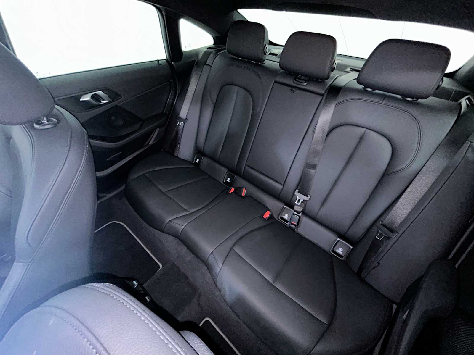 Thumbnail: 2024 BMW 2 Series - 25