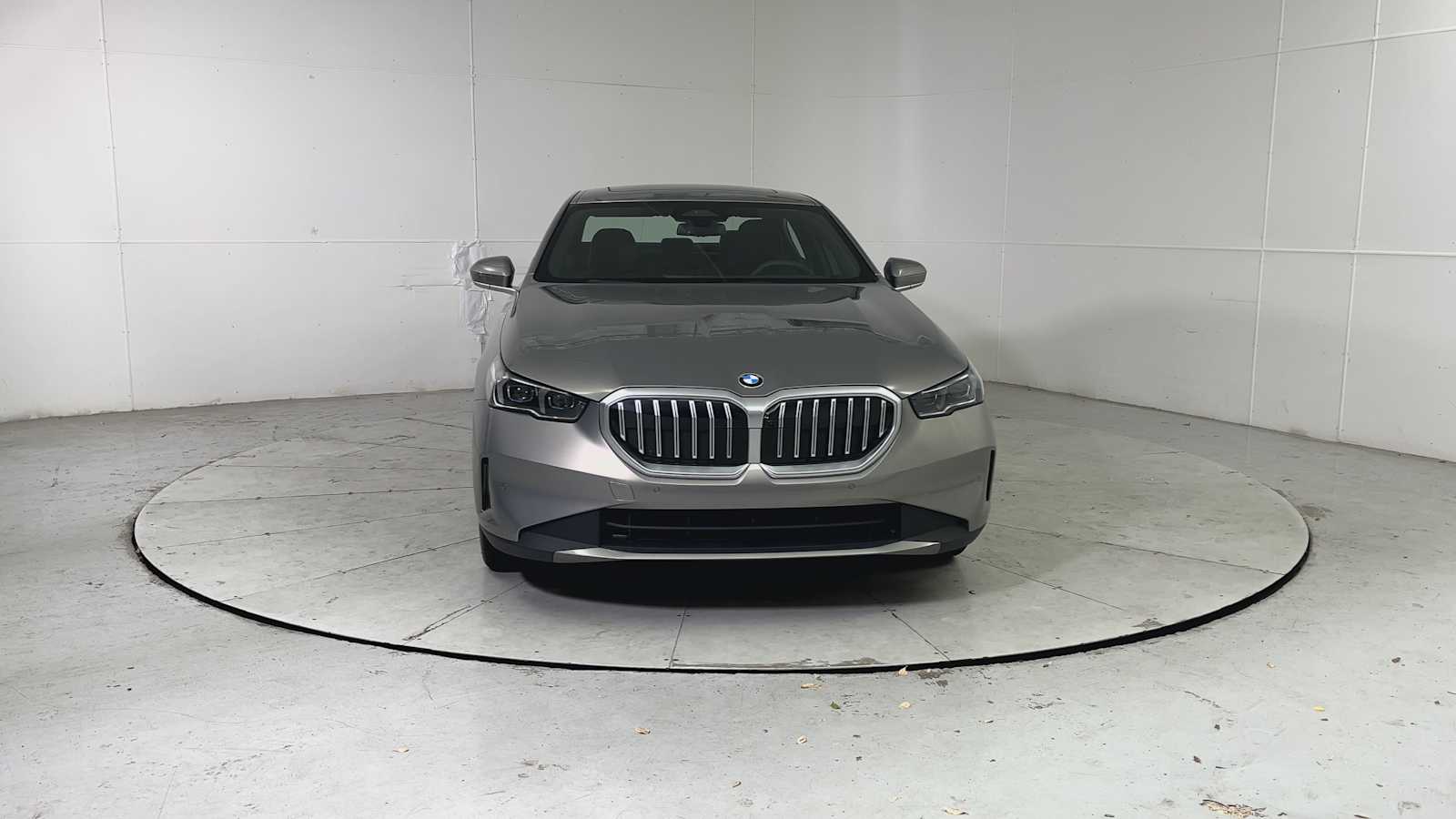 Thumbnail: 2026 BMW 5 Series - 7