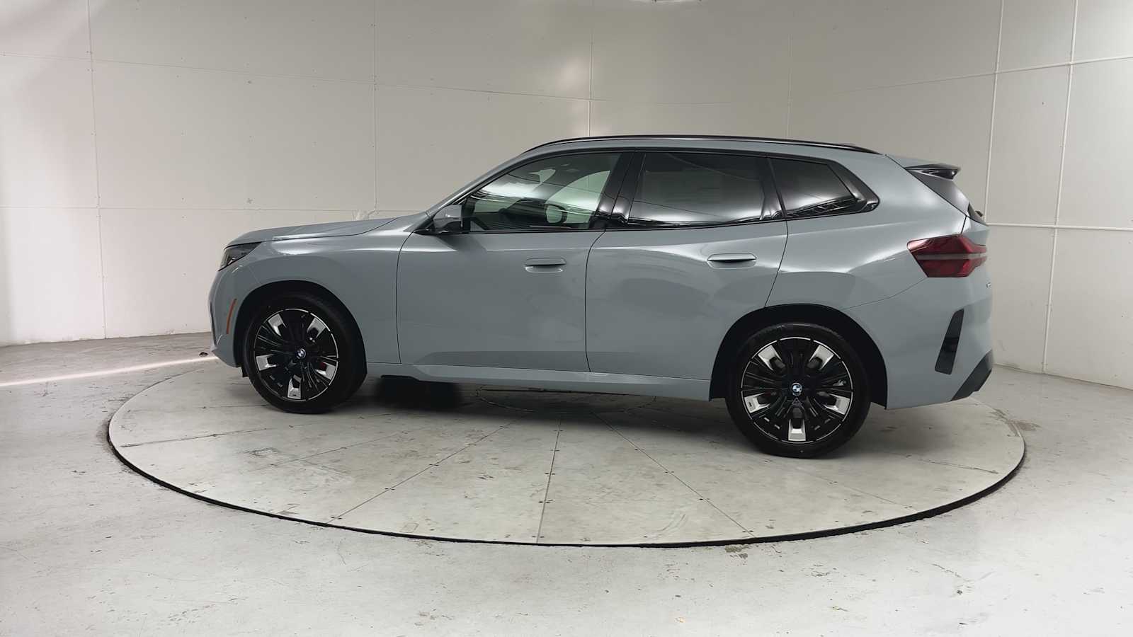 Thumbnail: 2026 BMW X3 - 4