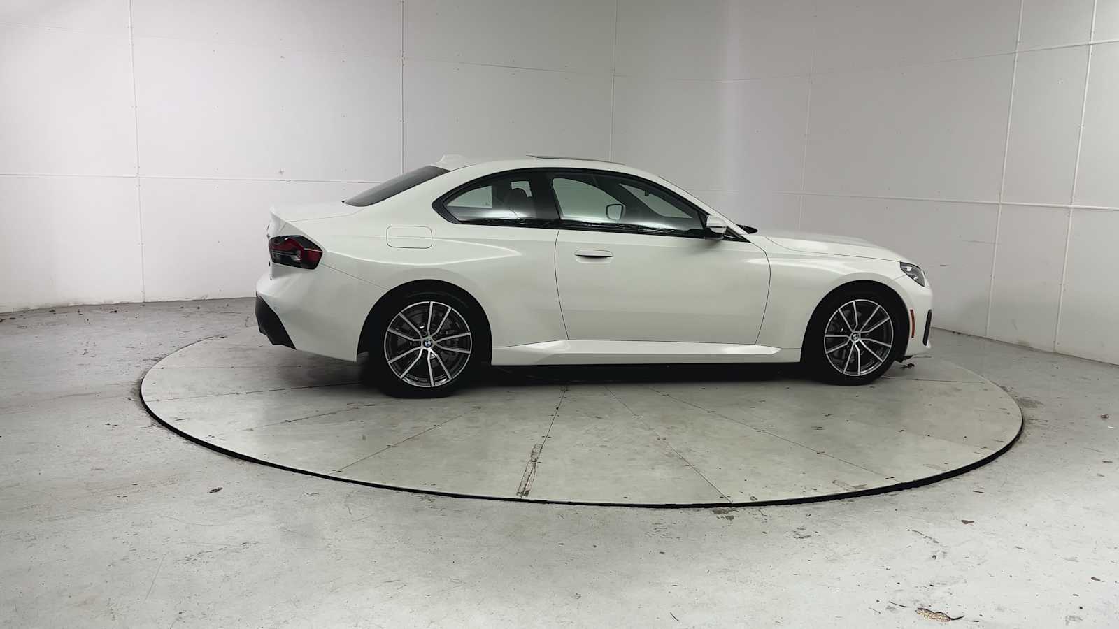 Thumbnail: 2025 BMW 2 Series - 9