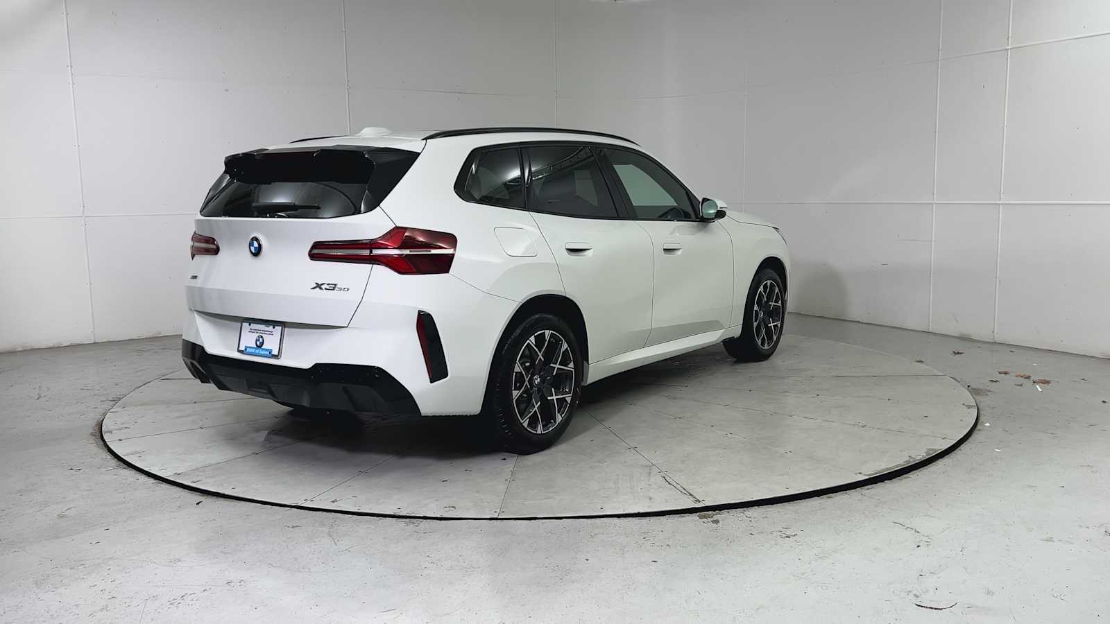 Thumbnail: 2026 BMW X3 - 2