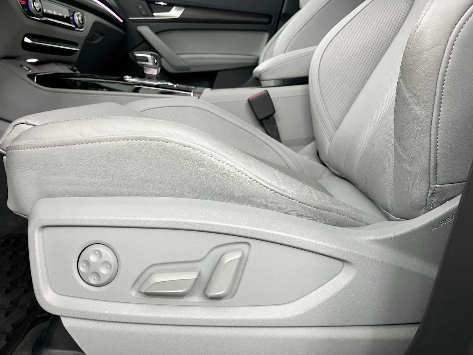 Thumbnail: 2023 Audi Q5 - 20