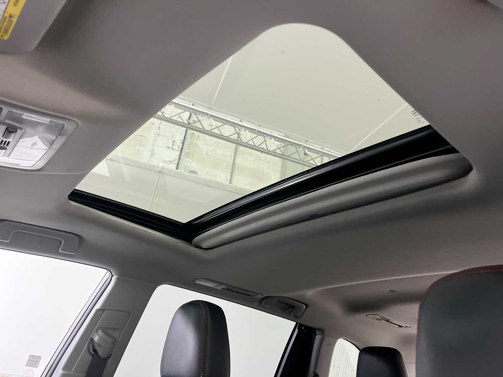 Thumbnail: 2019 Toyota Highlander - 16