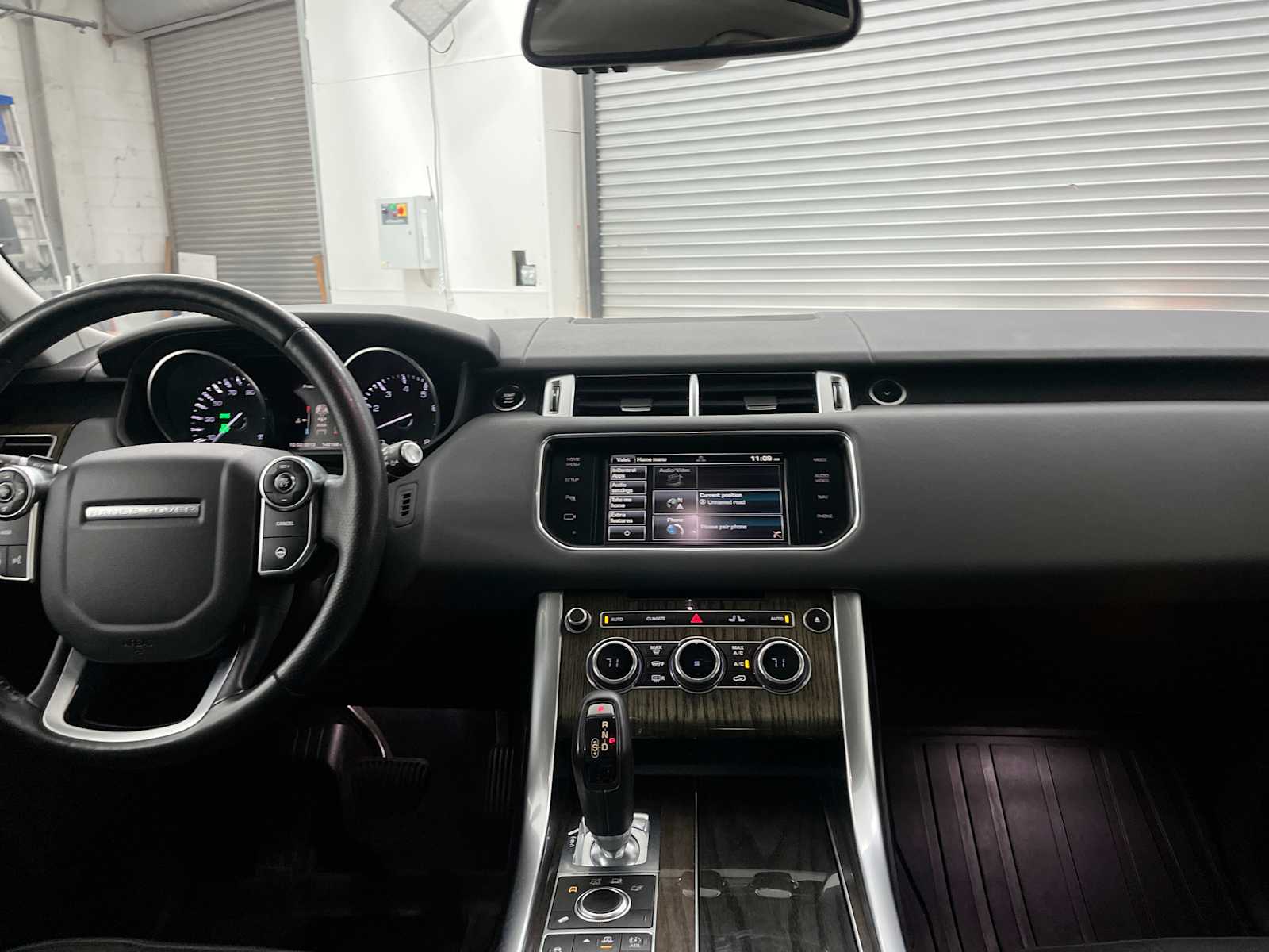 Thumbnail: 2015 Land Rover Range Rover Sport - 10