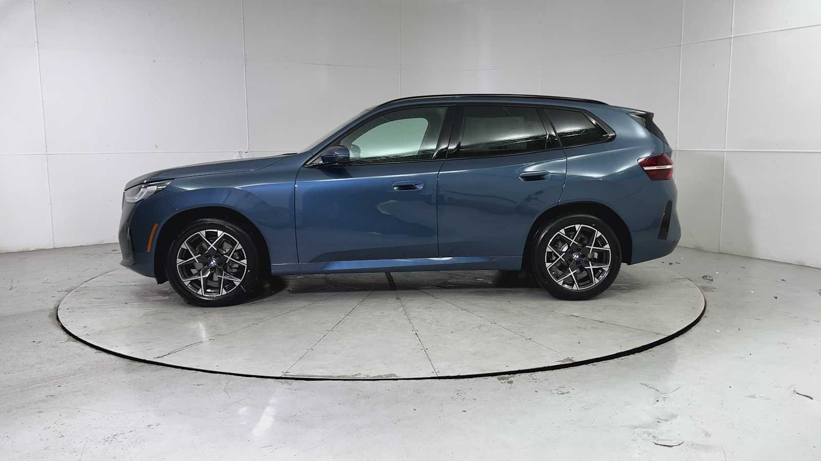 Thumbnail: 2026 BMW X3 - 5