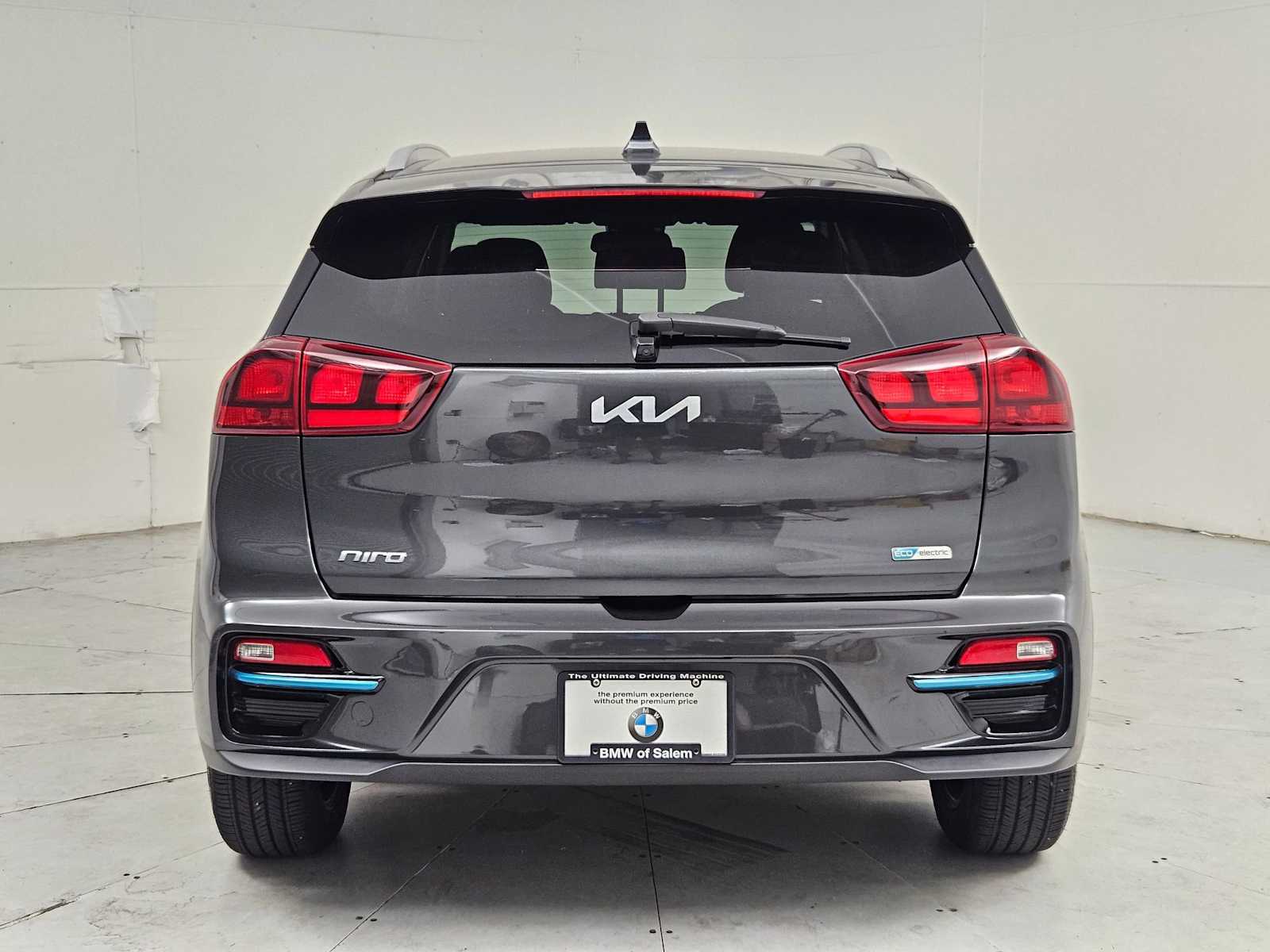 Thumbnail: 2022 Kia Niro - 6